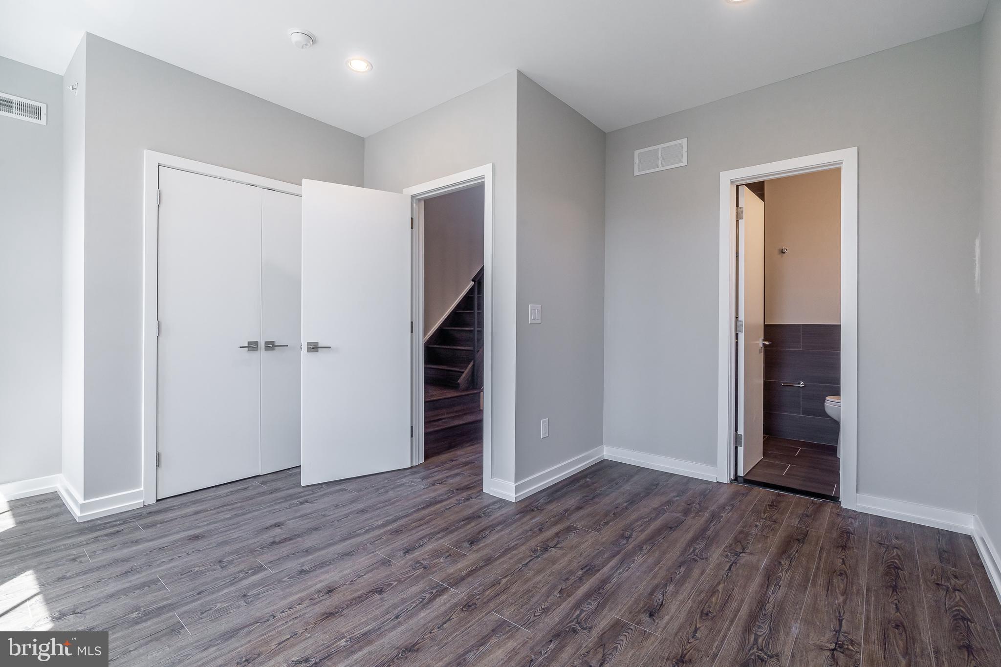 GRADUATE HOSPITAL - Residential Lease