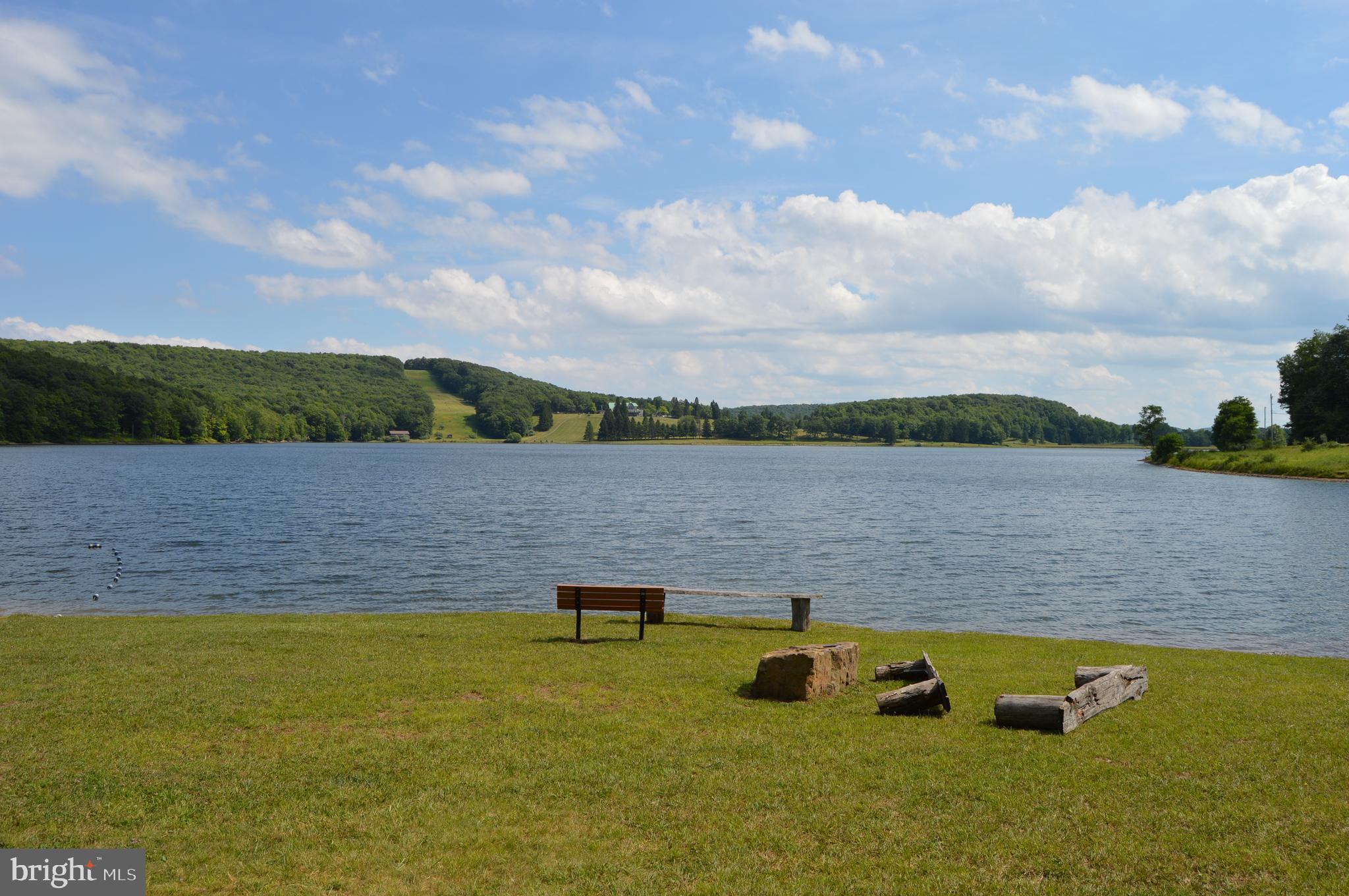 ALPINE LAKE  RESORT - Residential