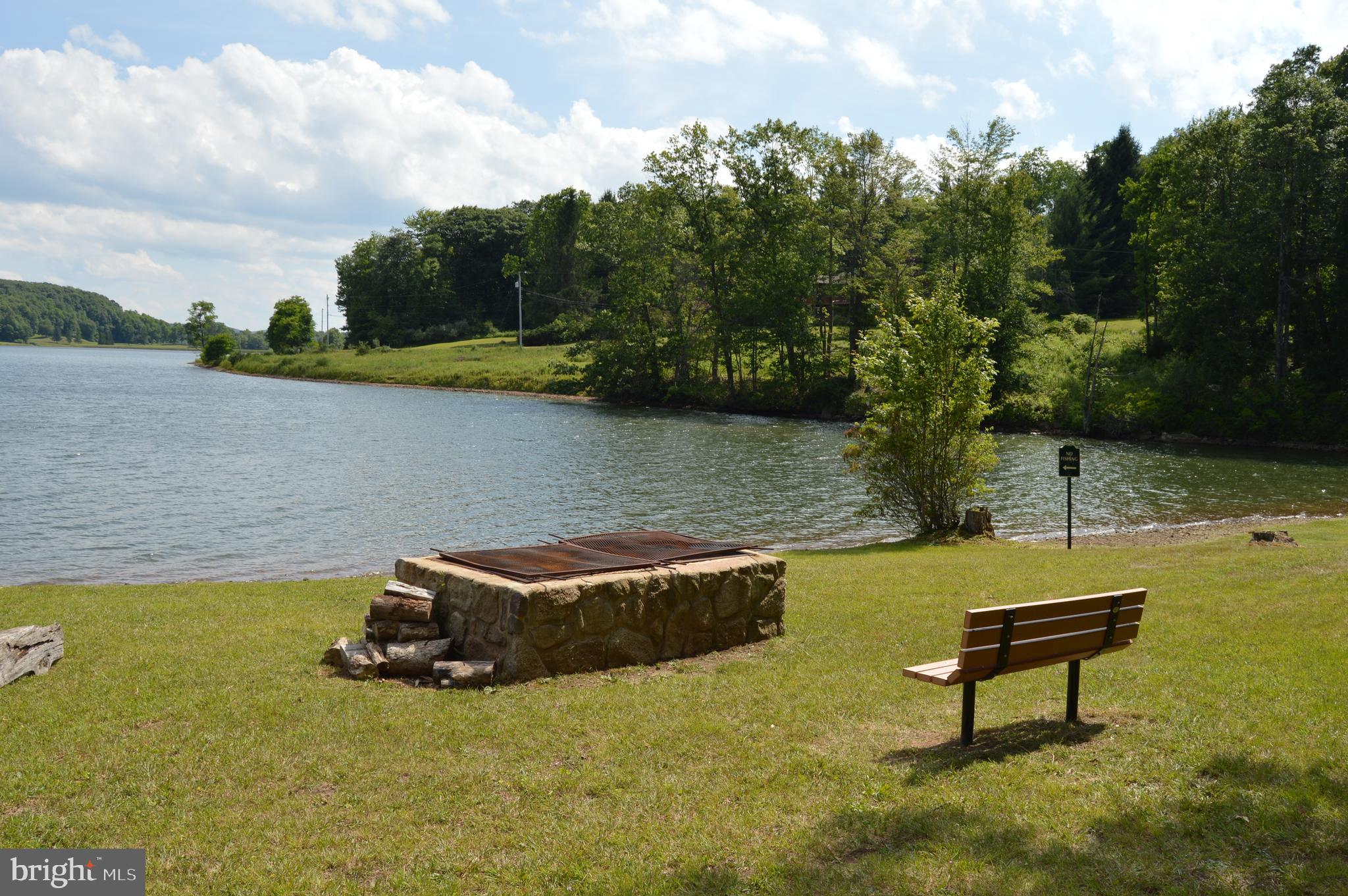 ALPINE LAKE  RESORT - Residential