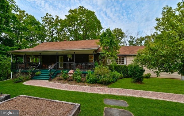 188 OLDE SCHOOLHOUSE RD, CRESCO, PA 18326 - Image 5bf100e49c8763ecbdb041f6969e4ebd/3096670116