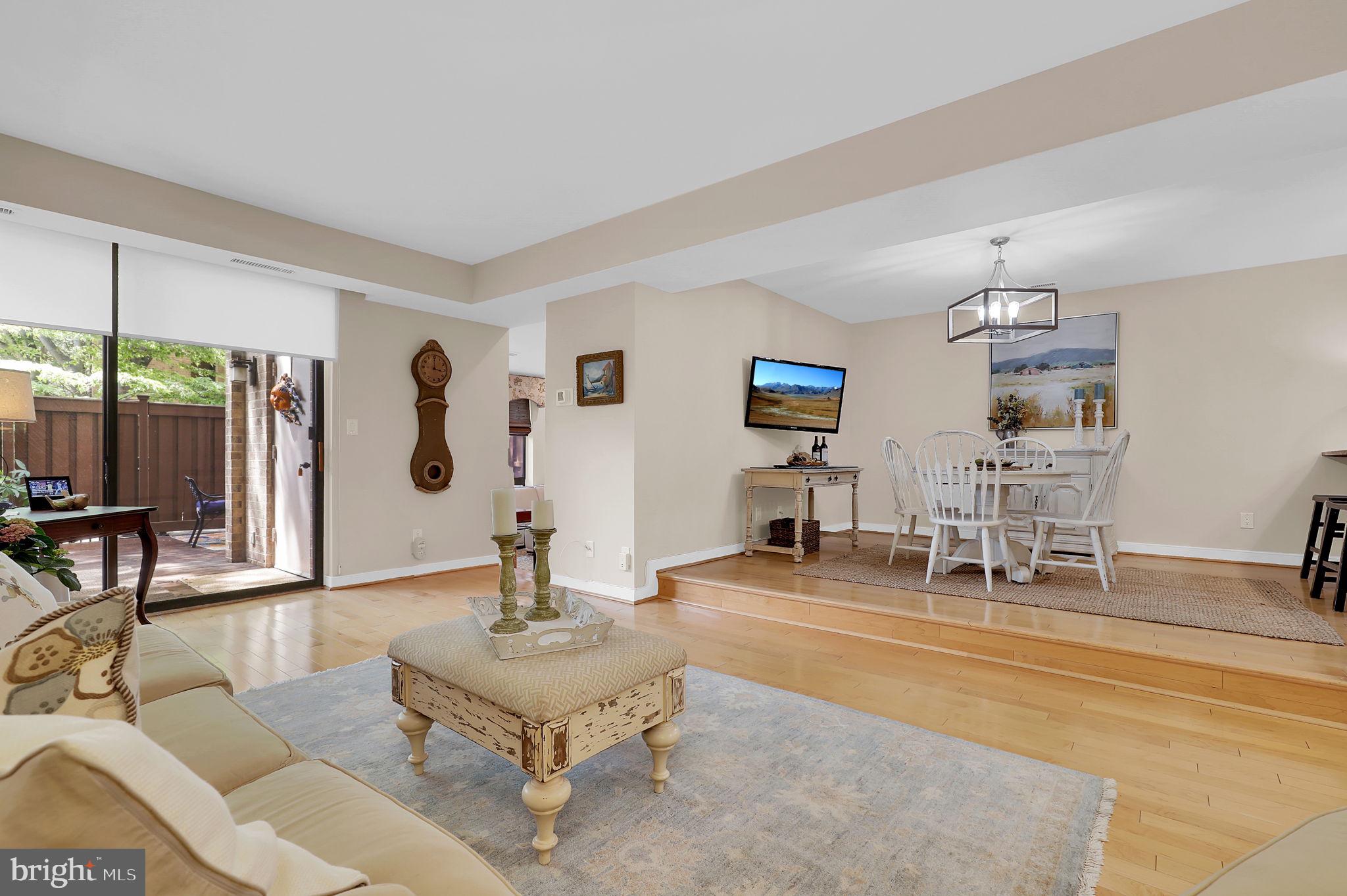 11400 STRAND DRIVE R-16