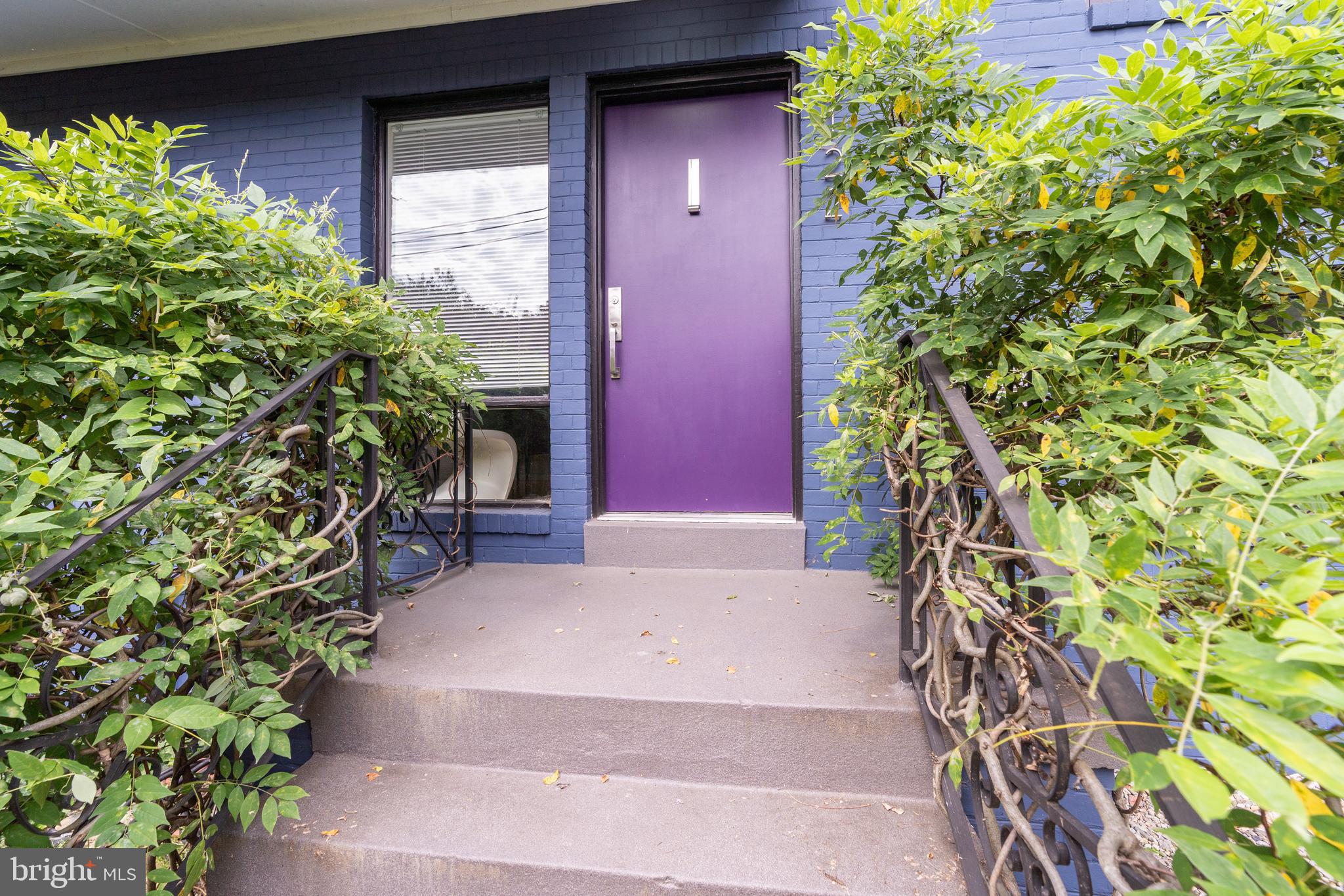 DUNLOP HILLS - Residential Lease