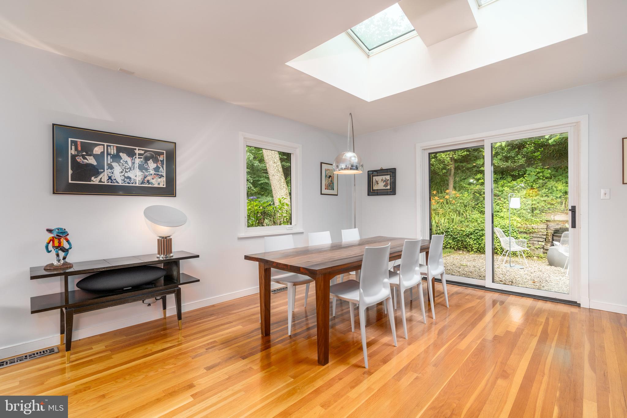 DUNLOP HILLS - Residential Lease