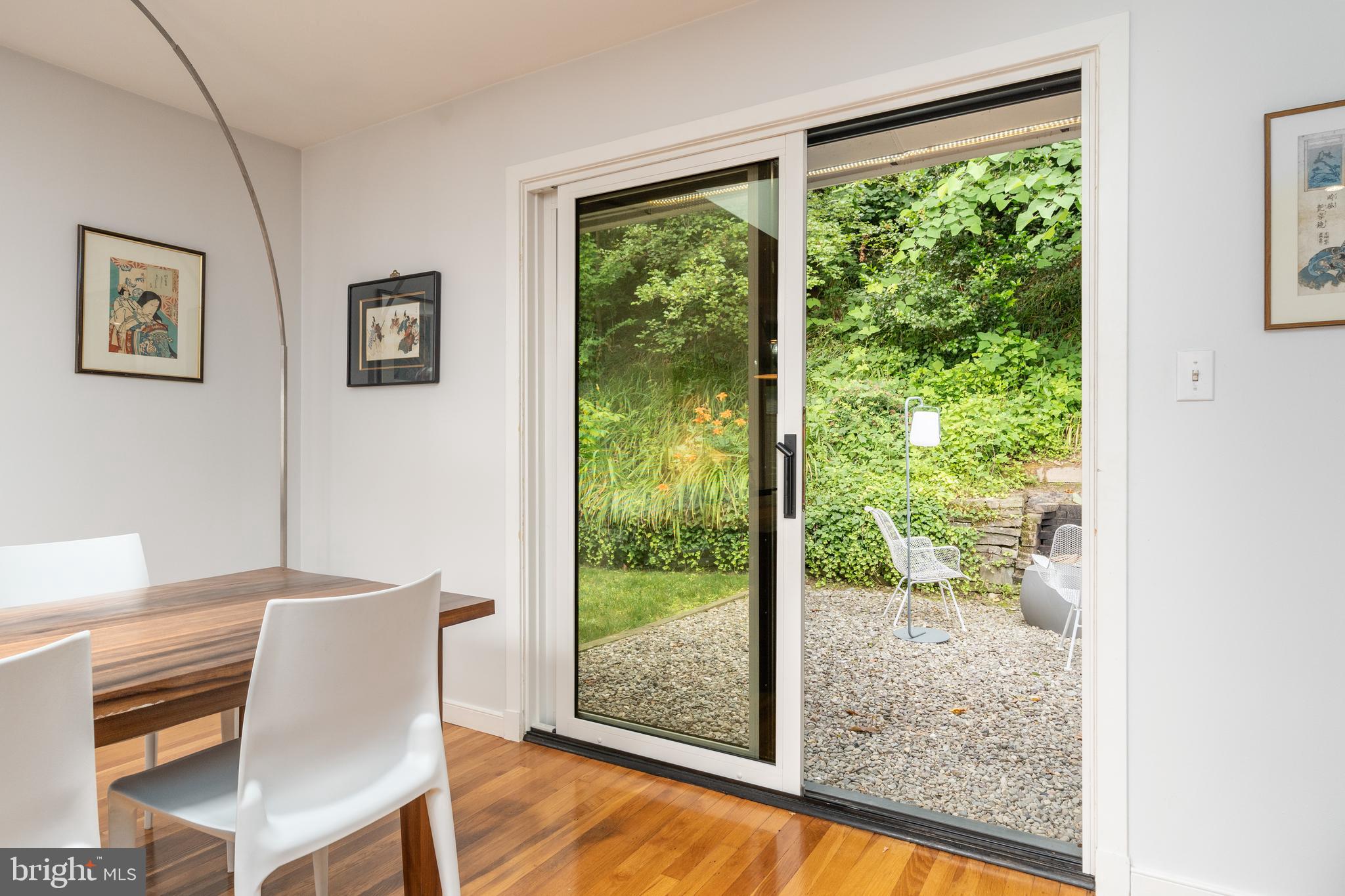 DUNLOP HILLS - Residential Lease