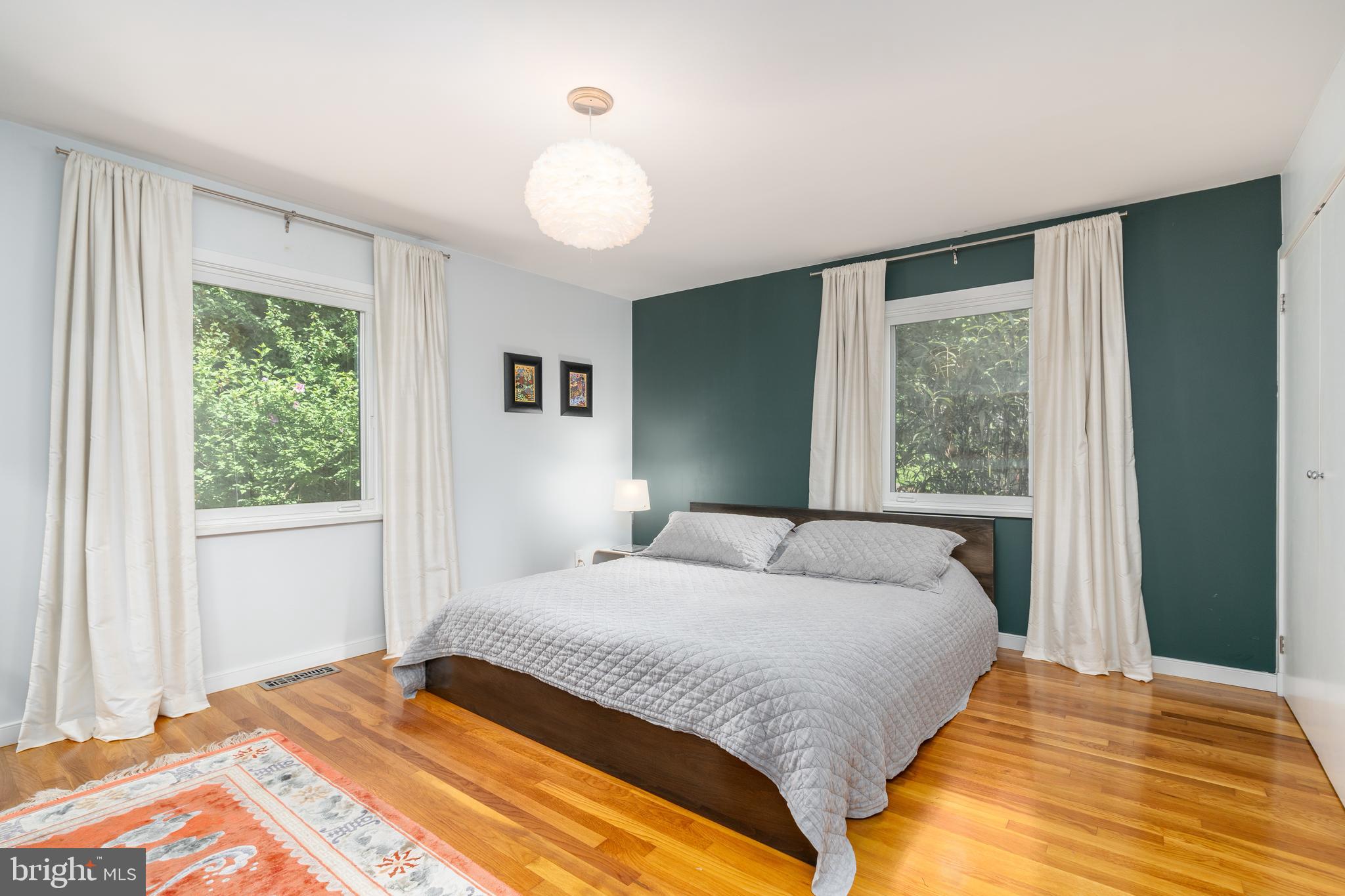 DUNLOP HILLS - Residential Lease