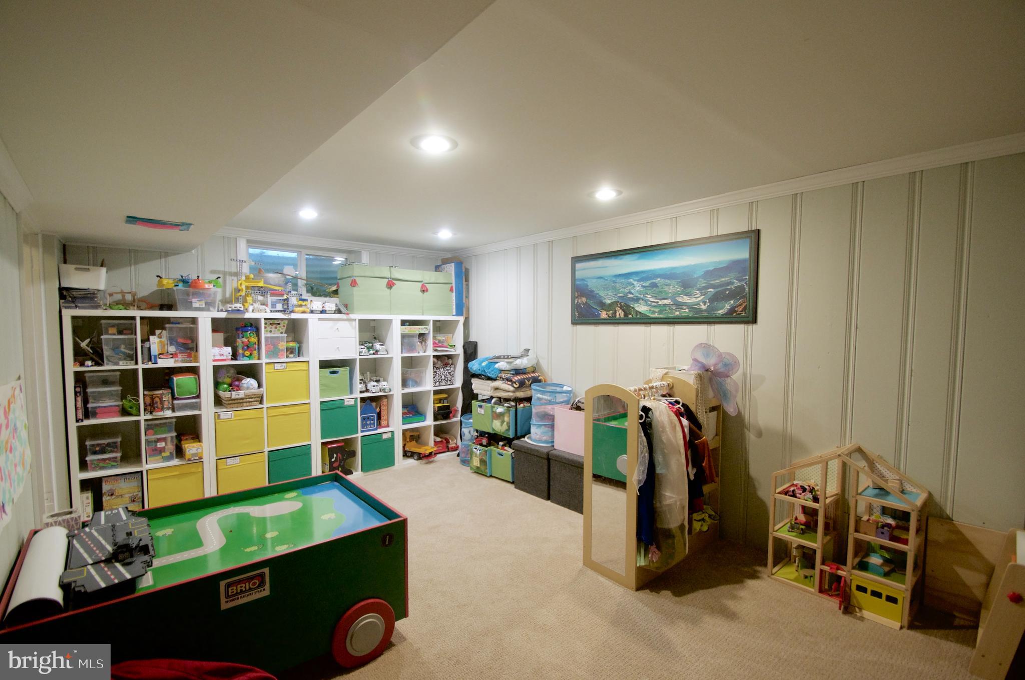 GREENACRES - Residential Lease