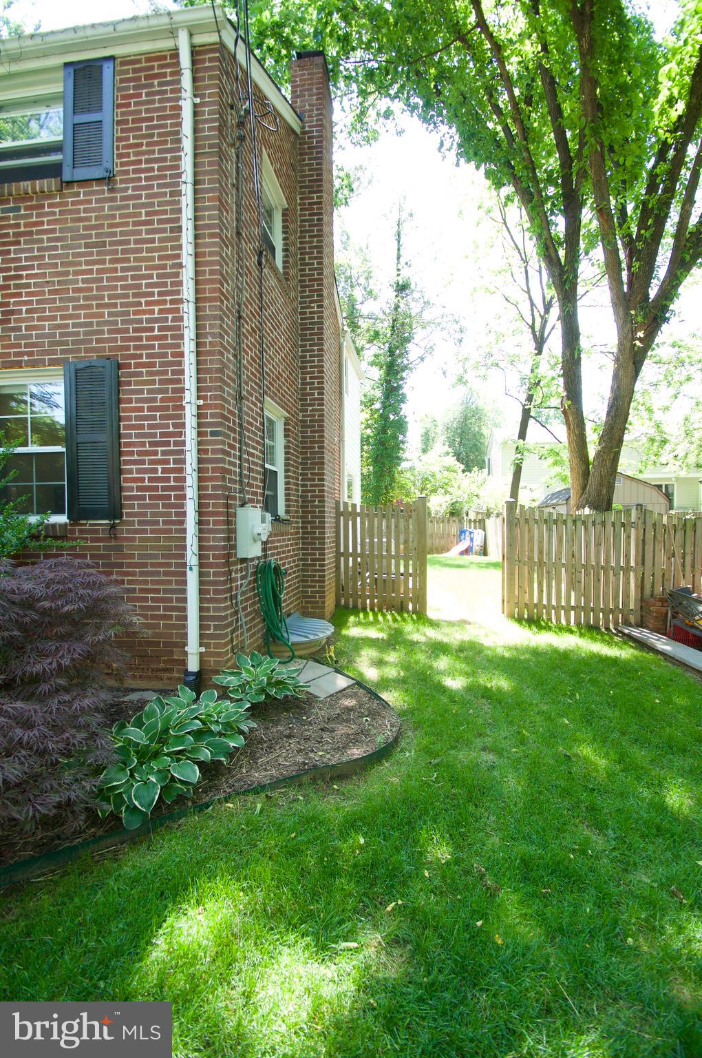 GREENACRES - Residential Lease