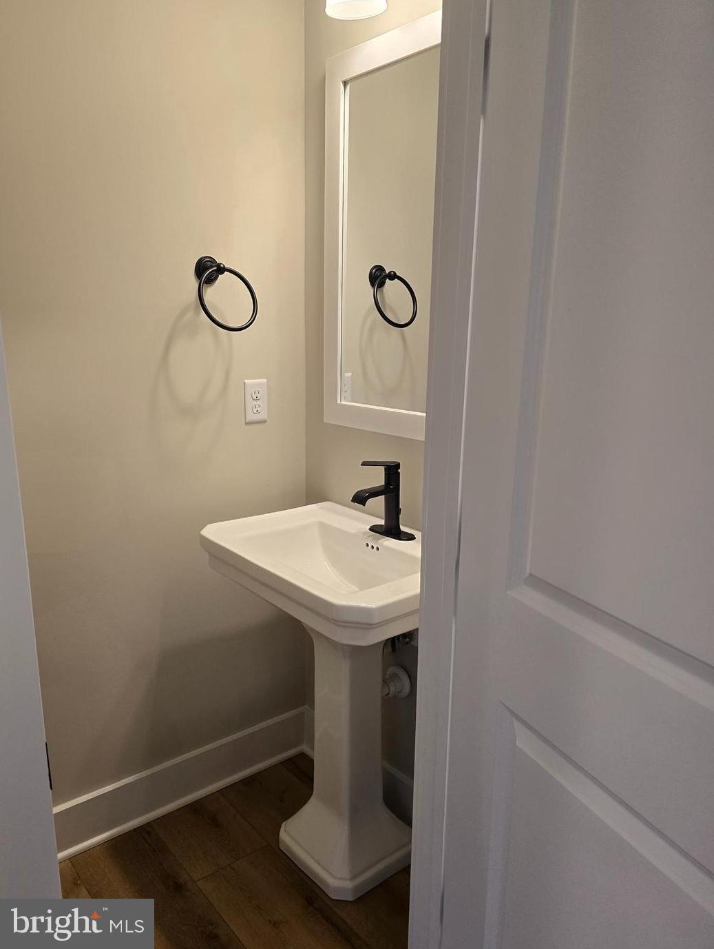 LAKE FOREST ESTATES - Residential