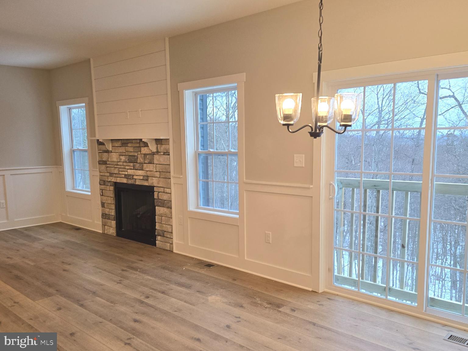 LAKE FOREST ESTATES - Residential