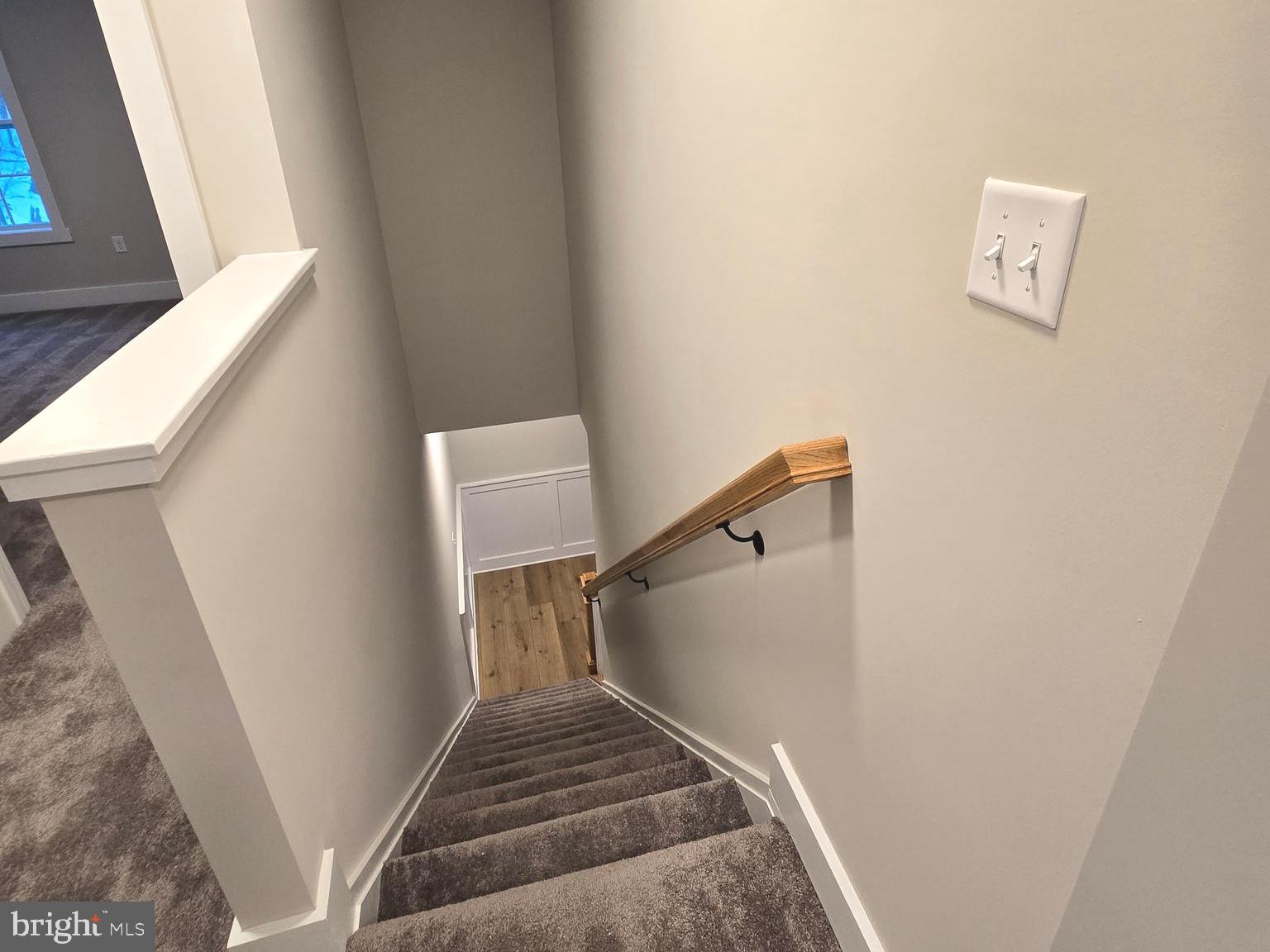 LAKE FOREST ESTATES - Residential