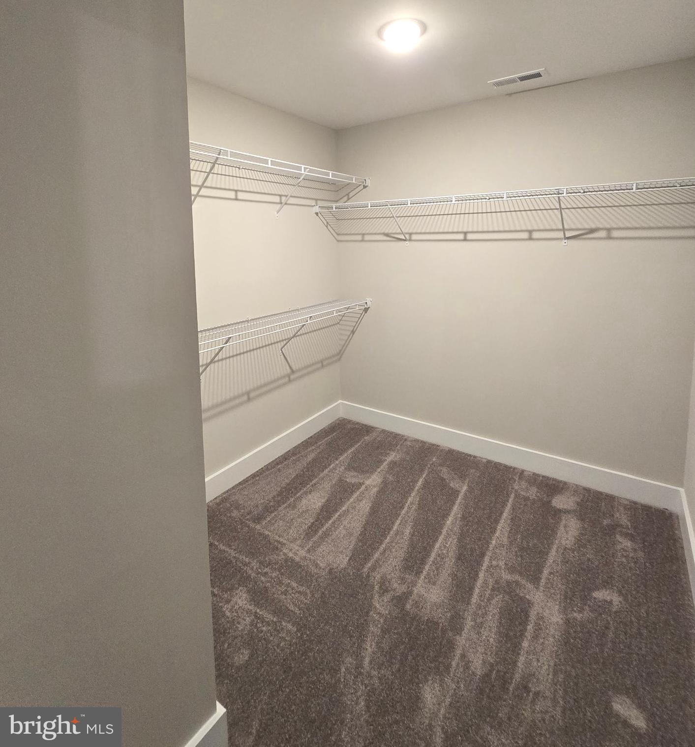 LAKE FOREST ESTATES - Residential