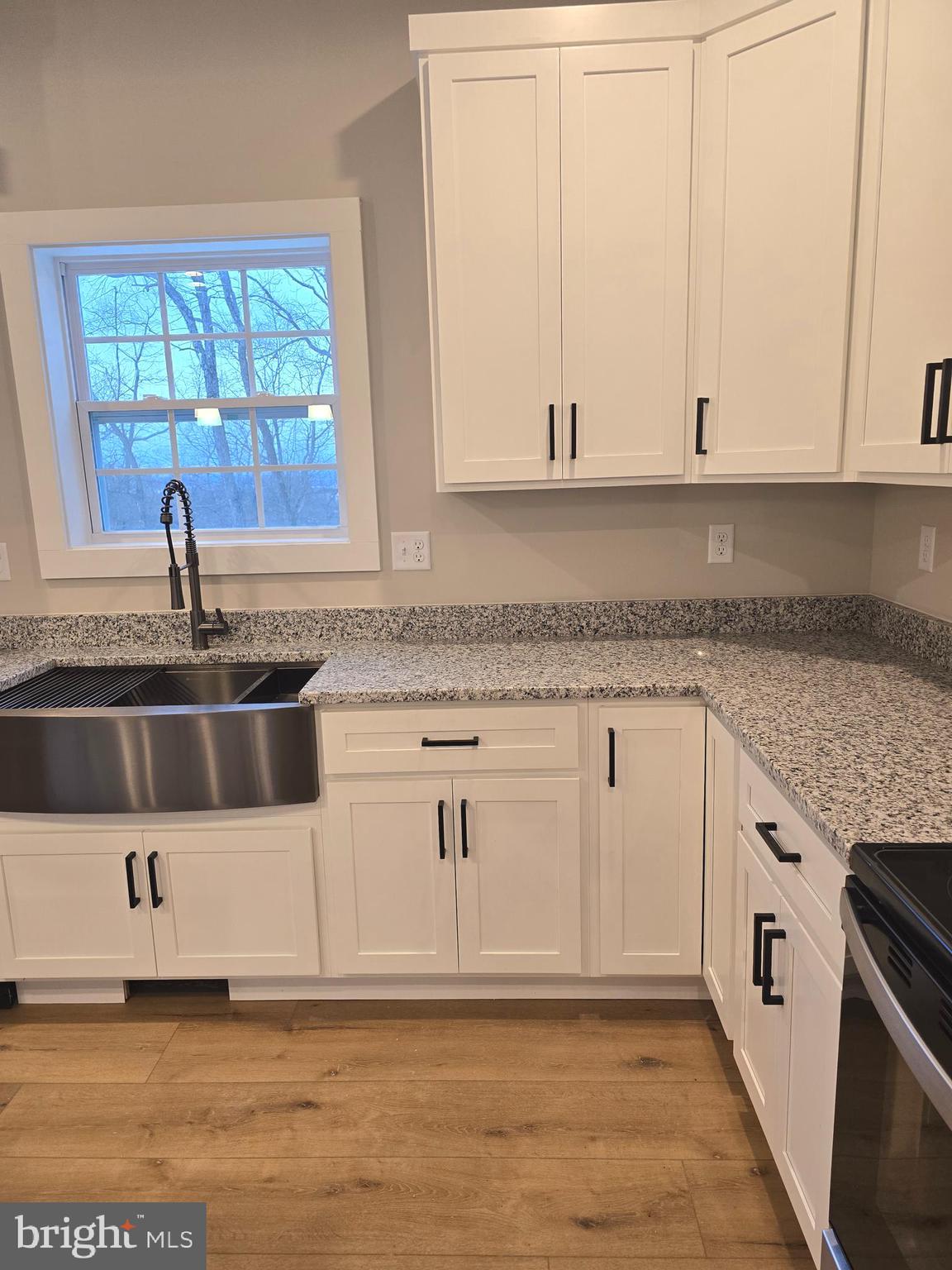 LAKE FOREST ESTATES - Residential