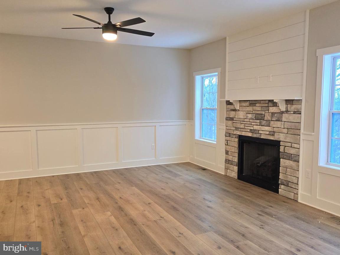 LAKE FOREST ESTATES - Residential