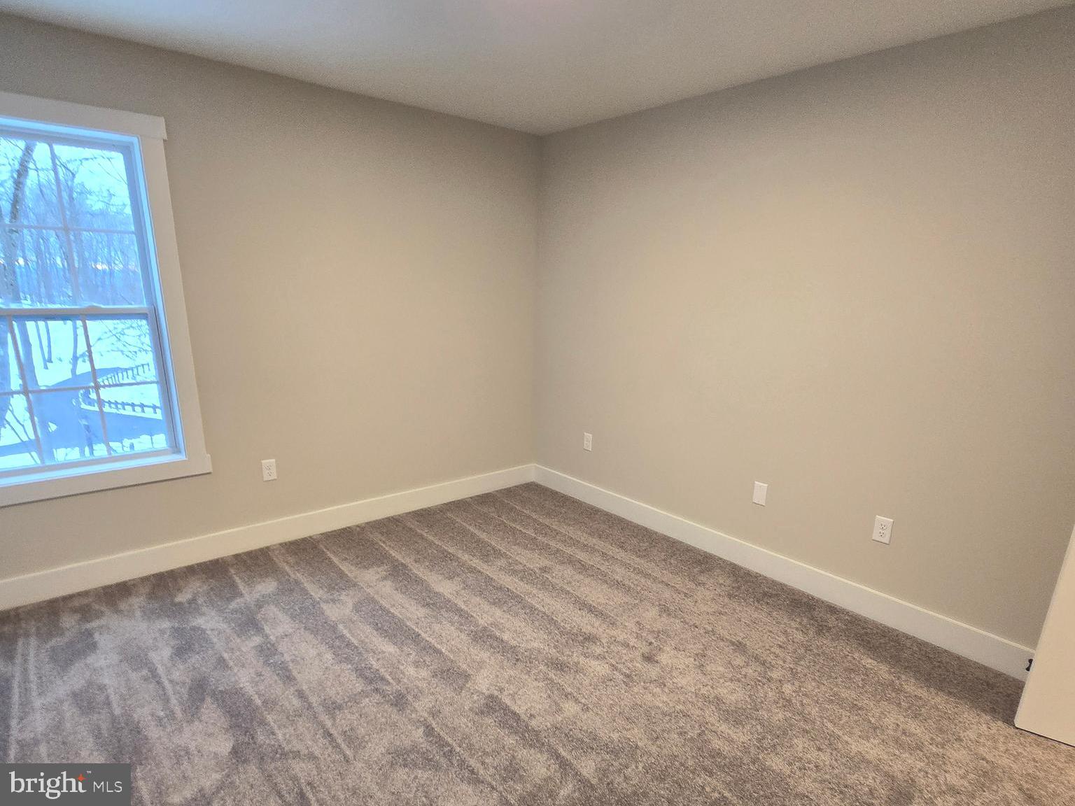 LAKE FOREST ESTATES - Residential