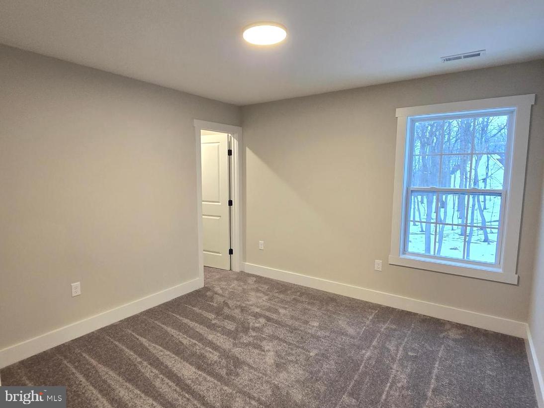 LAKE FOREST ESTATES - Residential