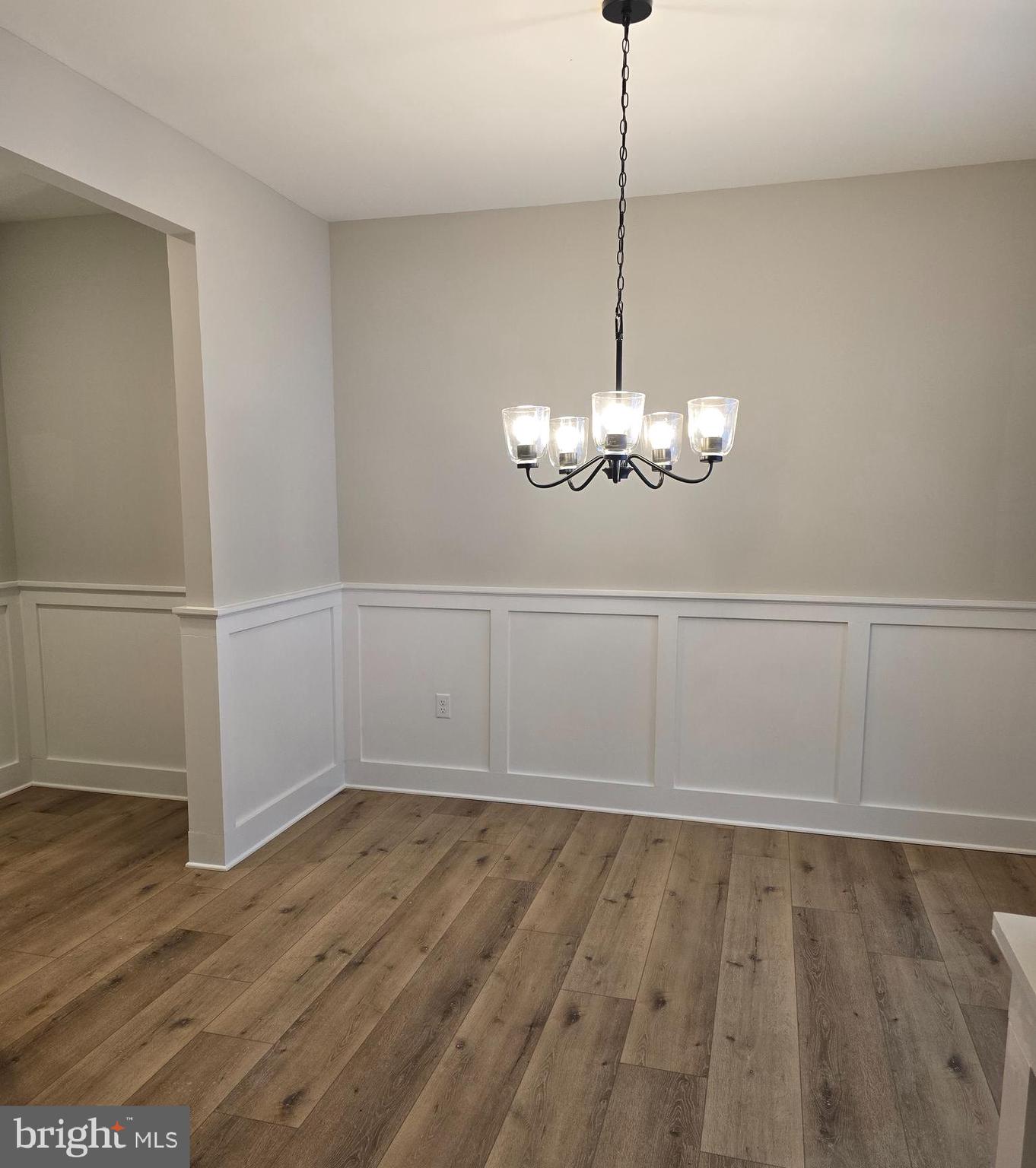 LAKE FOREST ESTATES - Residential