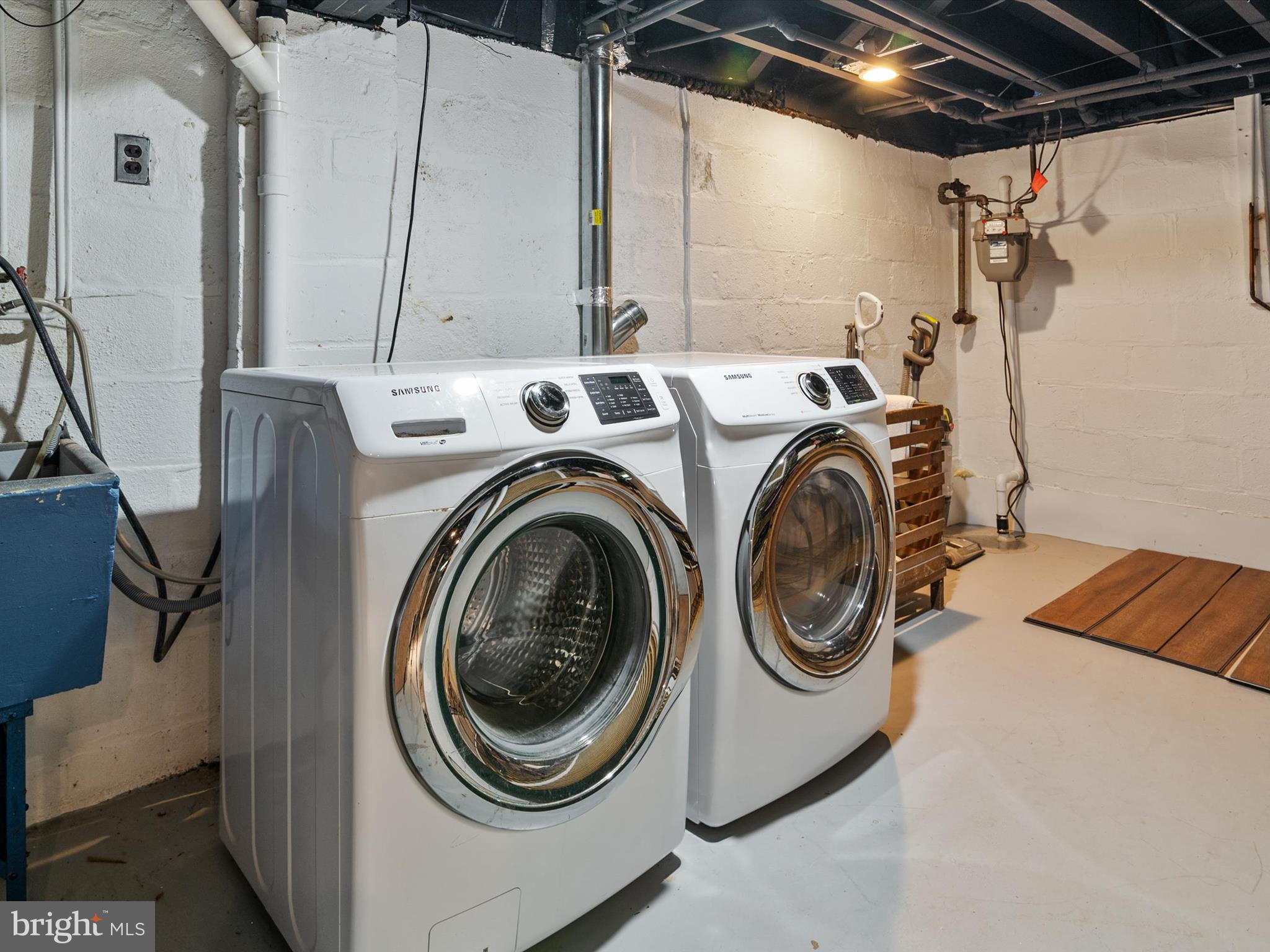 HOMEWOOD - Residential