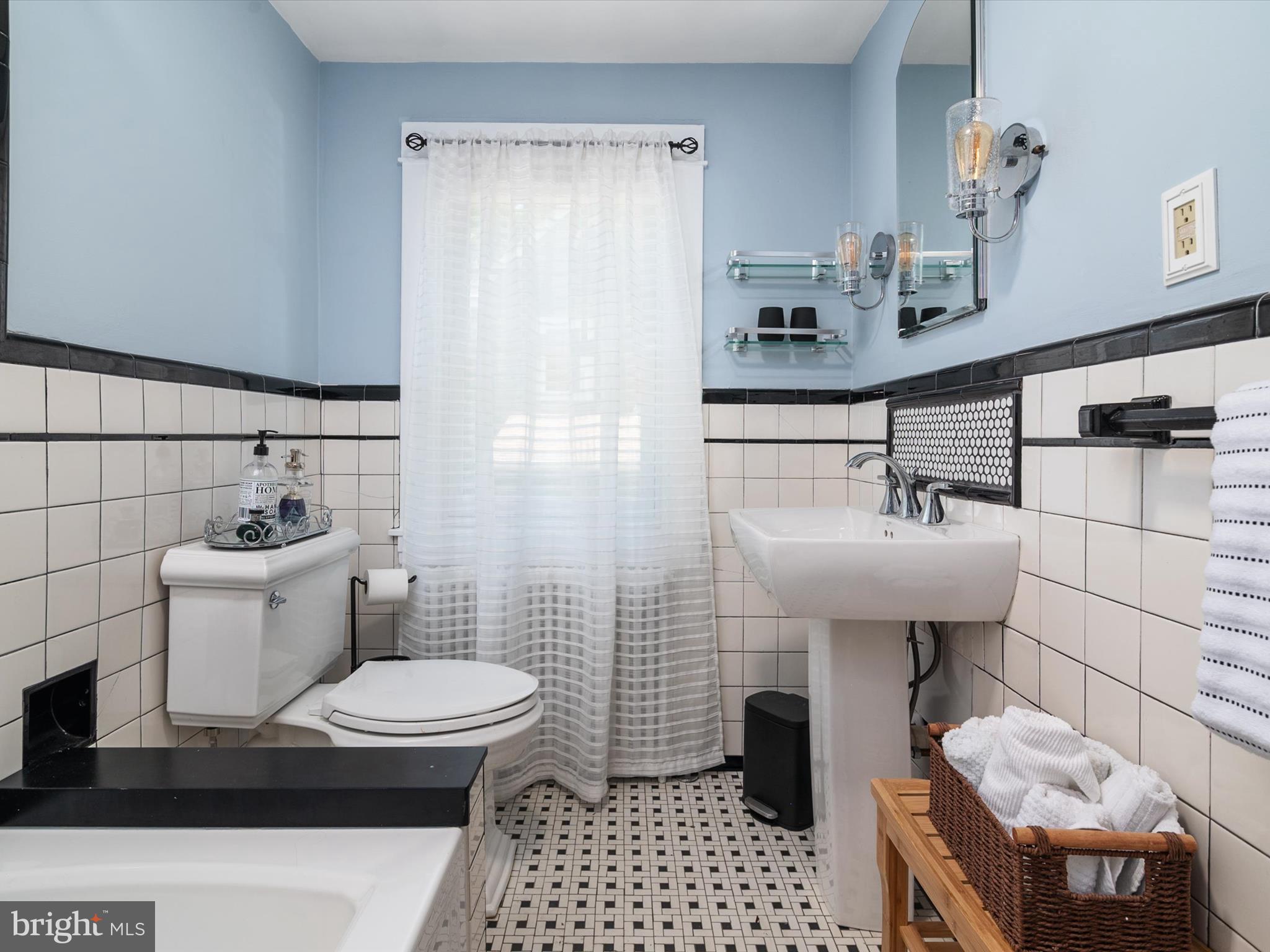 HOMEWOOD - Residential