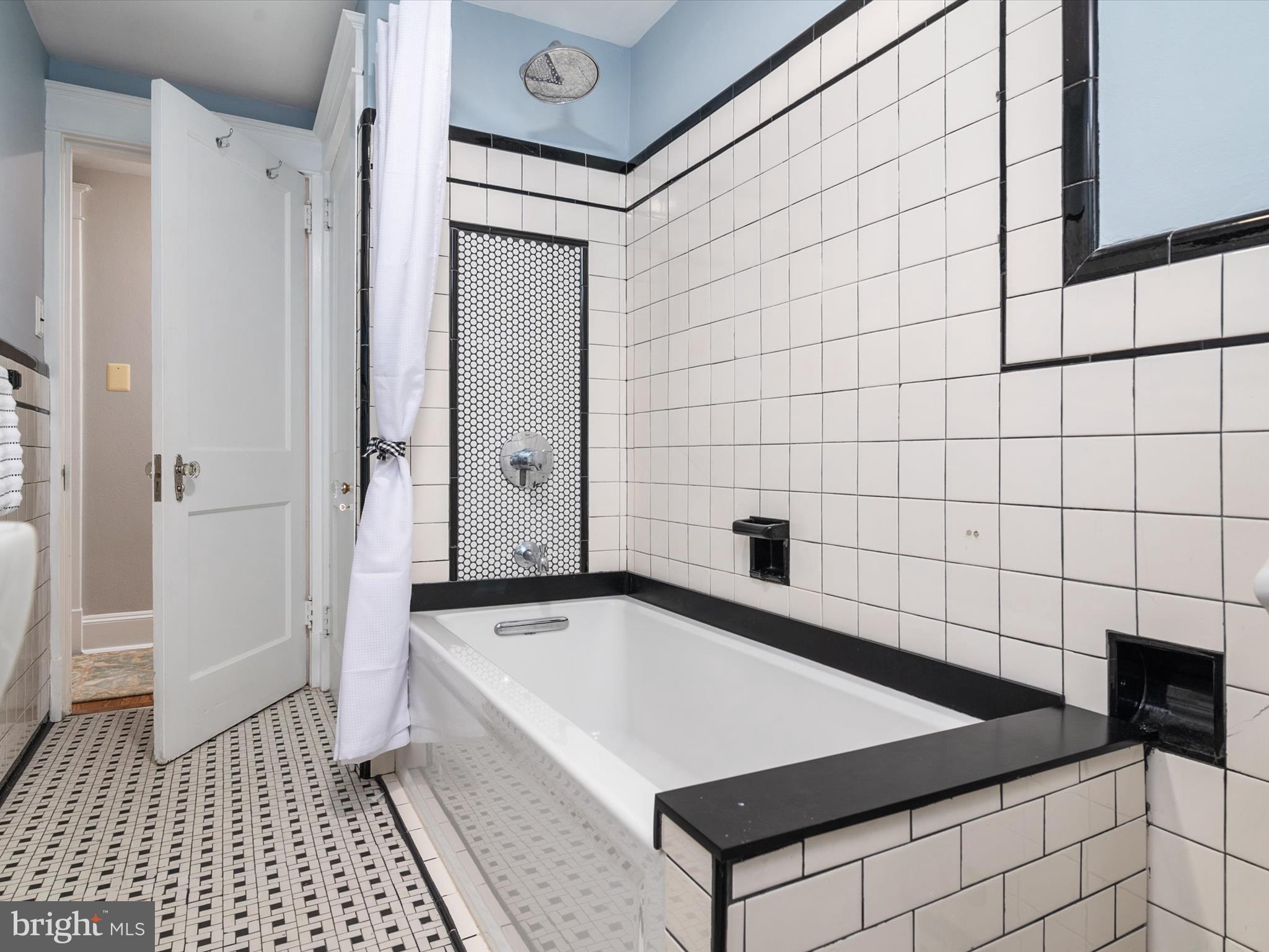 HOMEWOOD - Residential