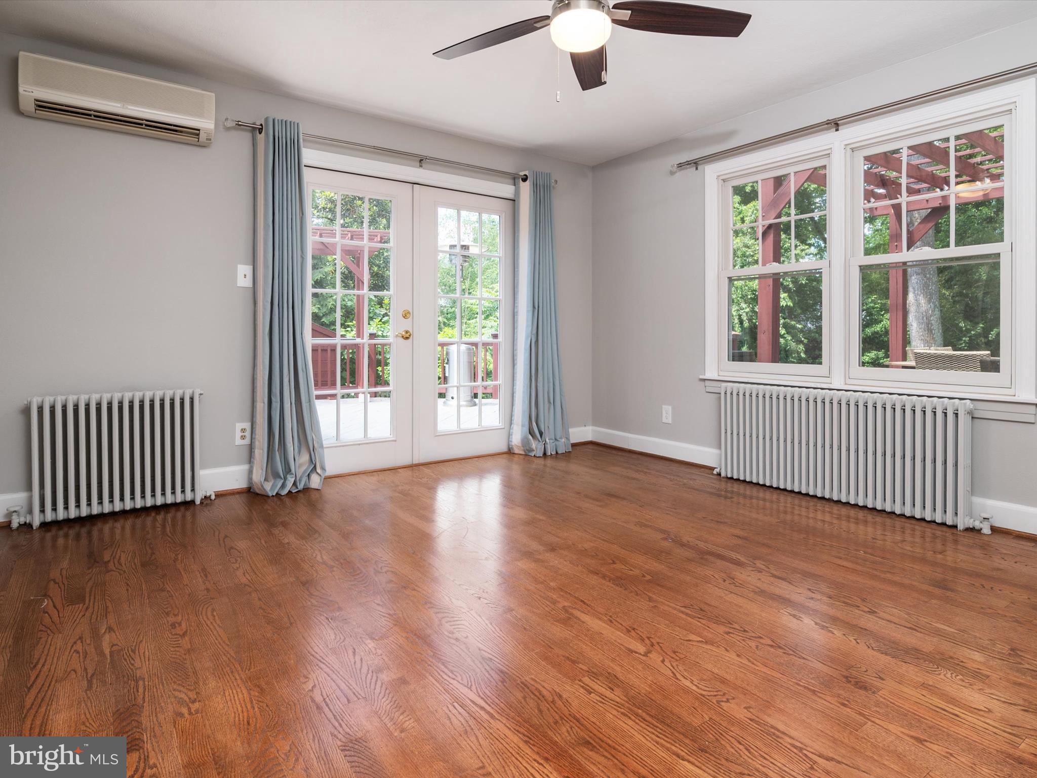 HOMEWOOD - Residential