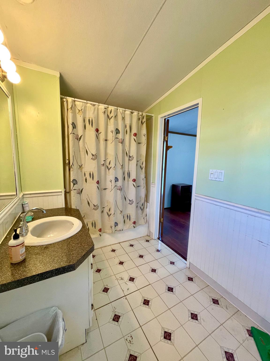 SHADY GROVE MHP - Residential