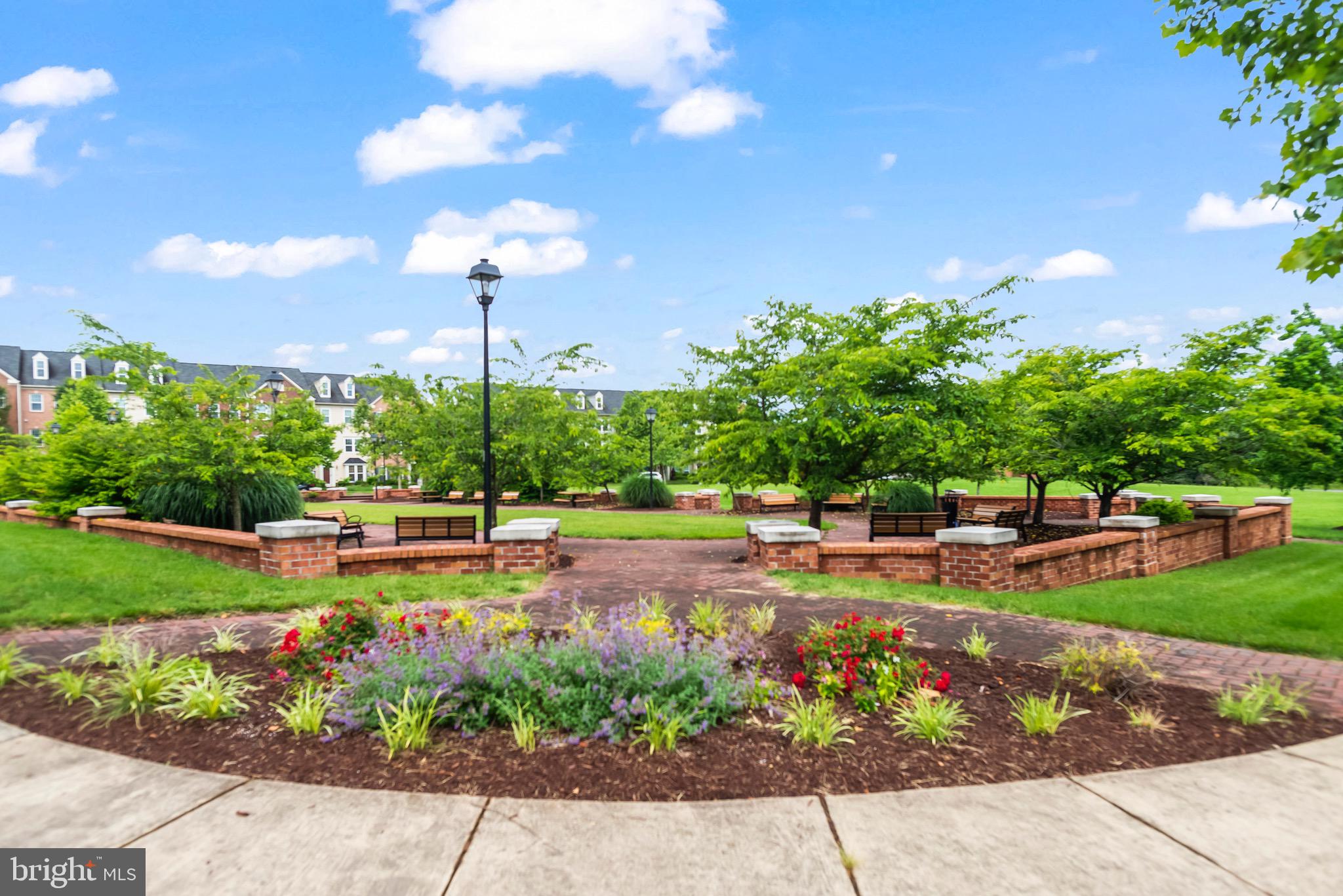 DANVILLE ESTATES - Residential