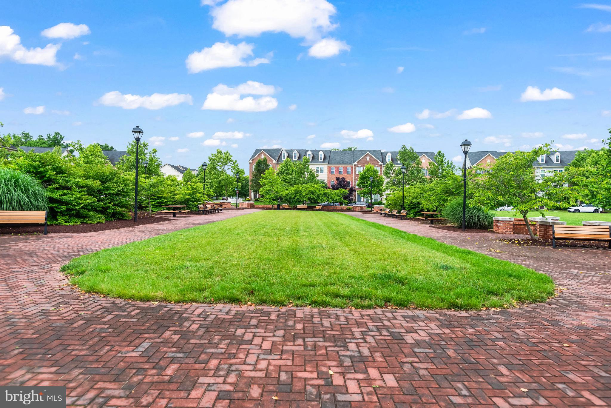 DANVILLE ESTATES - Residential