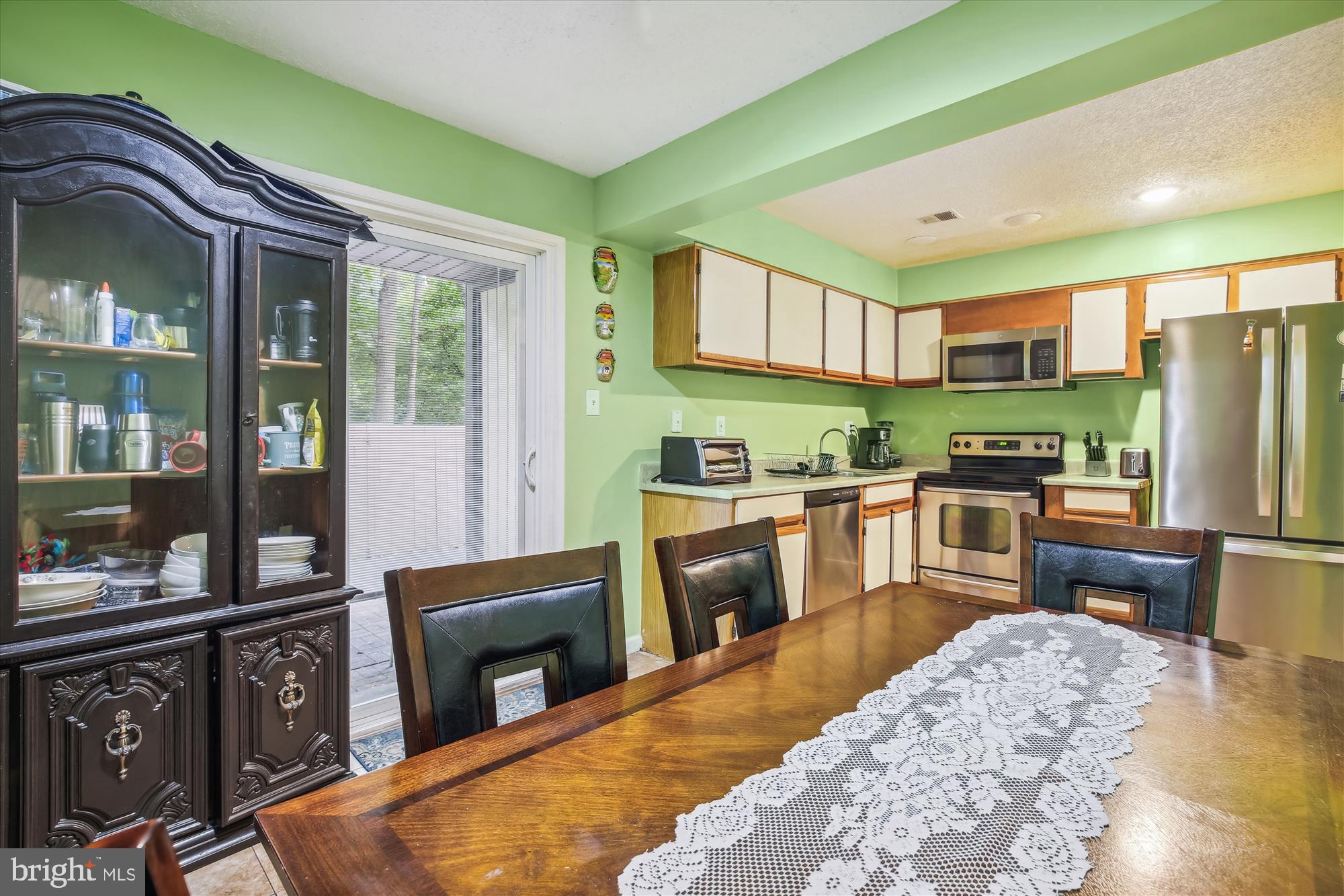 RESTON - Residential