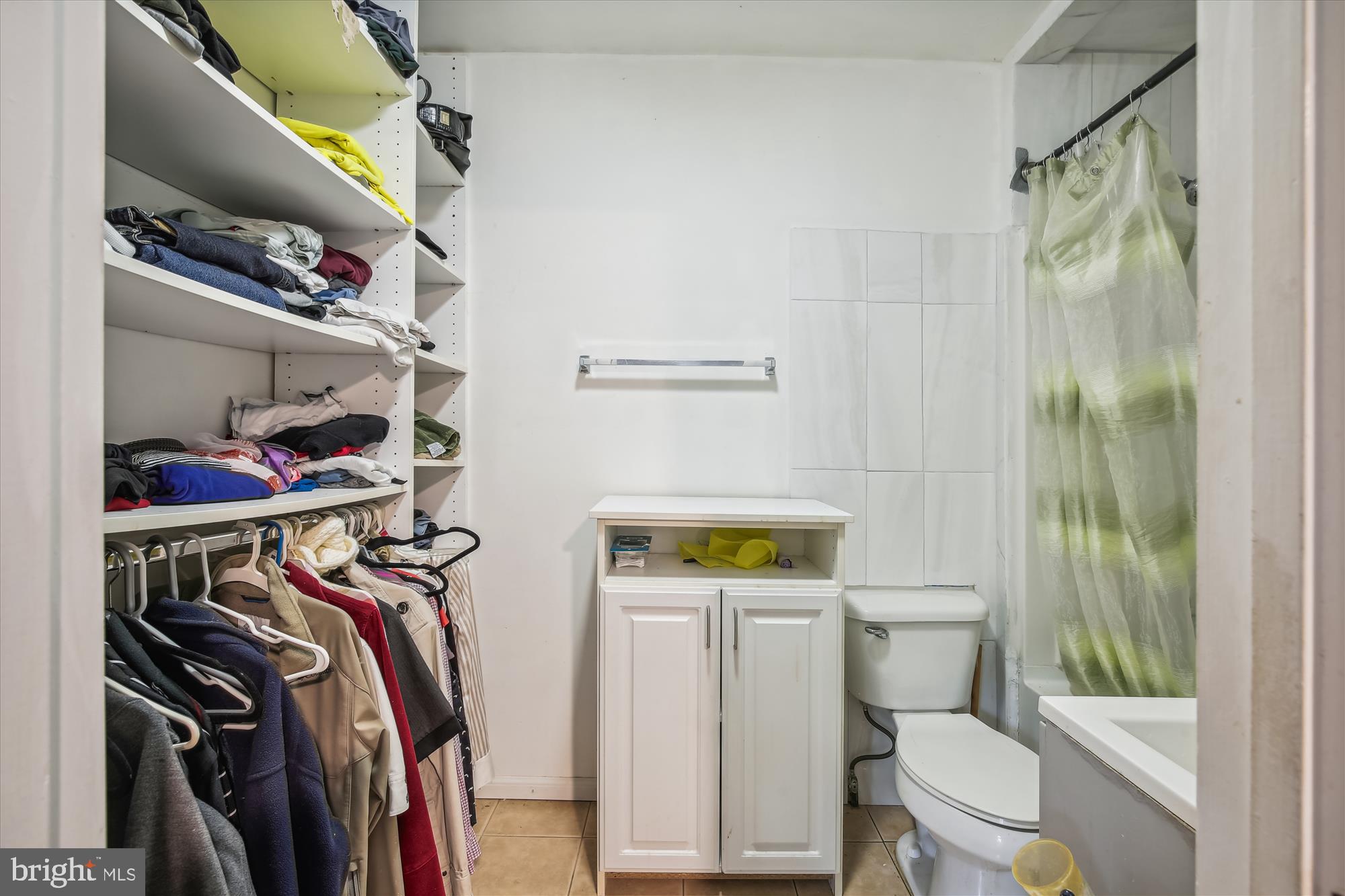 RESTON - Residential