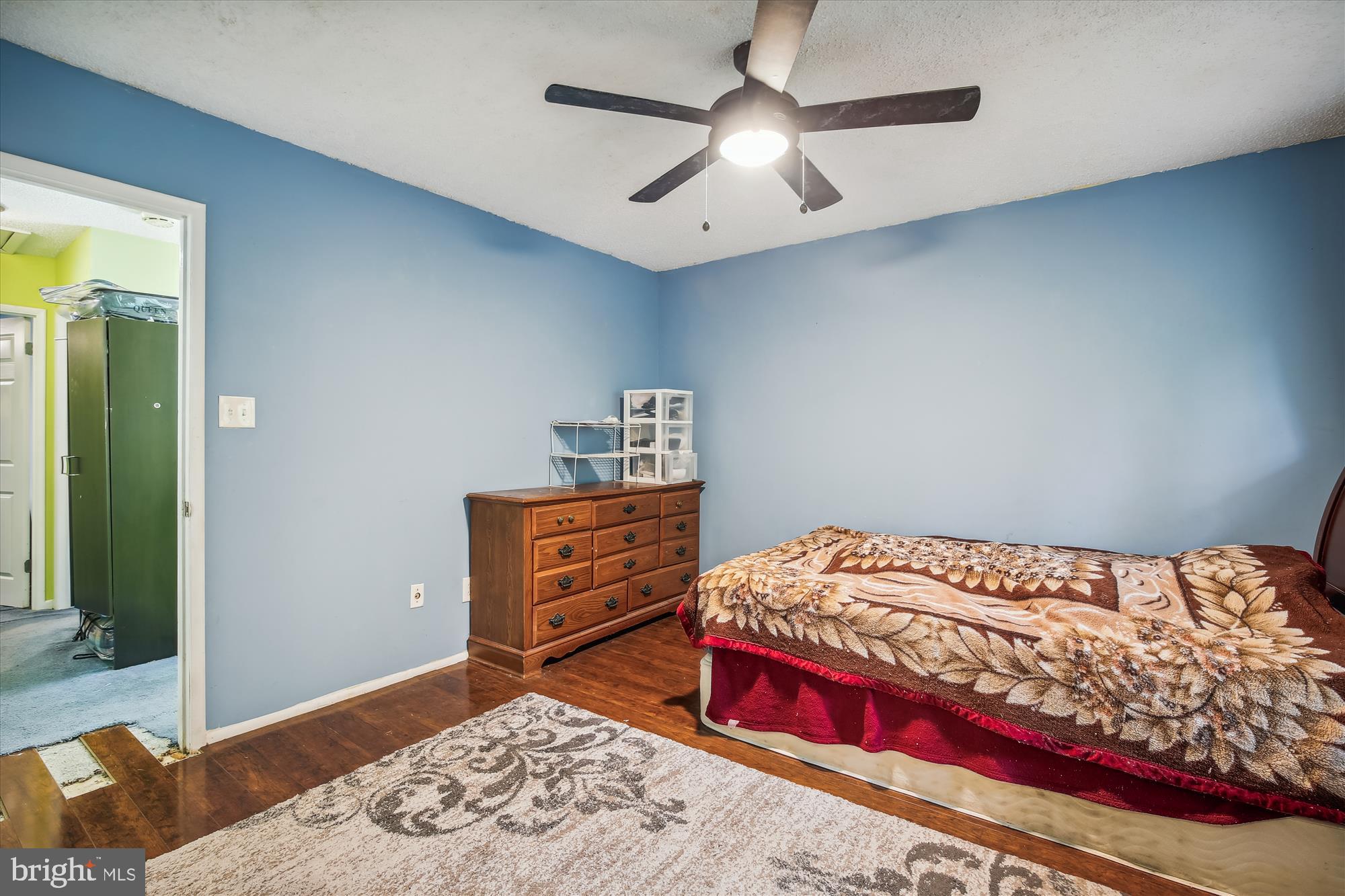 RESTON - Residential