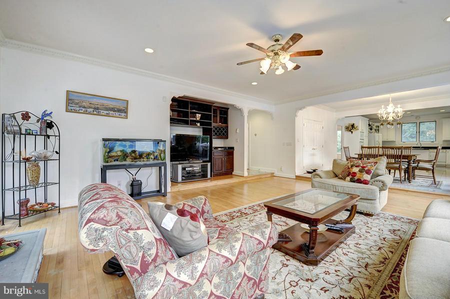 POTOMAC CREST - Residential Lease