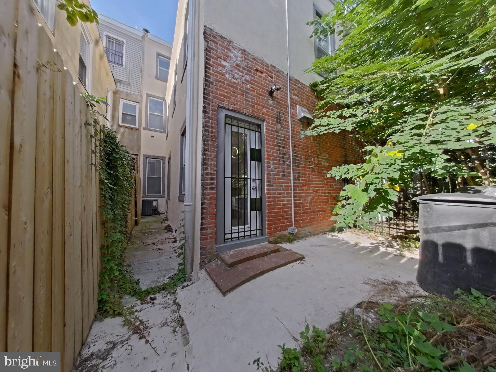 GRADUATE HOSPITAL - Residential