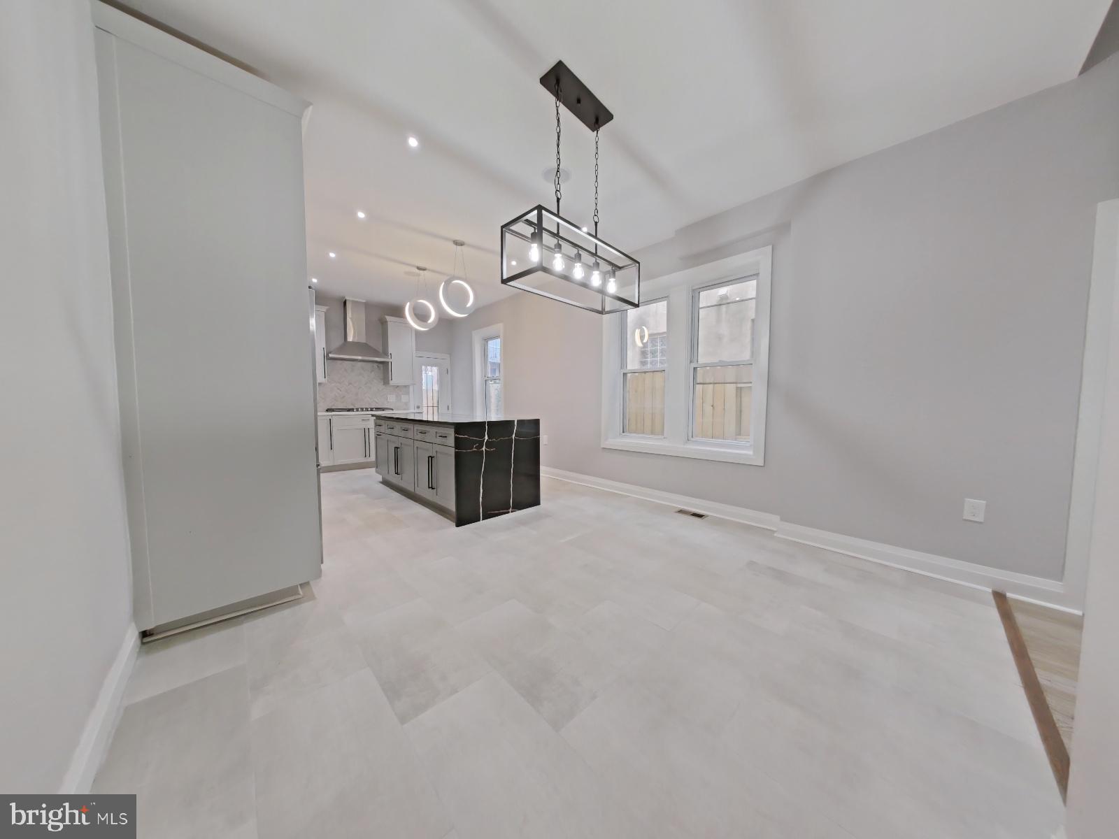 GRADUATE HOSPITAL - Residential