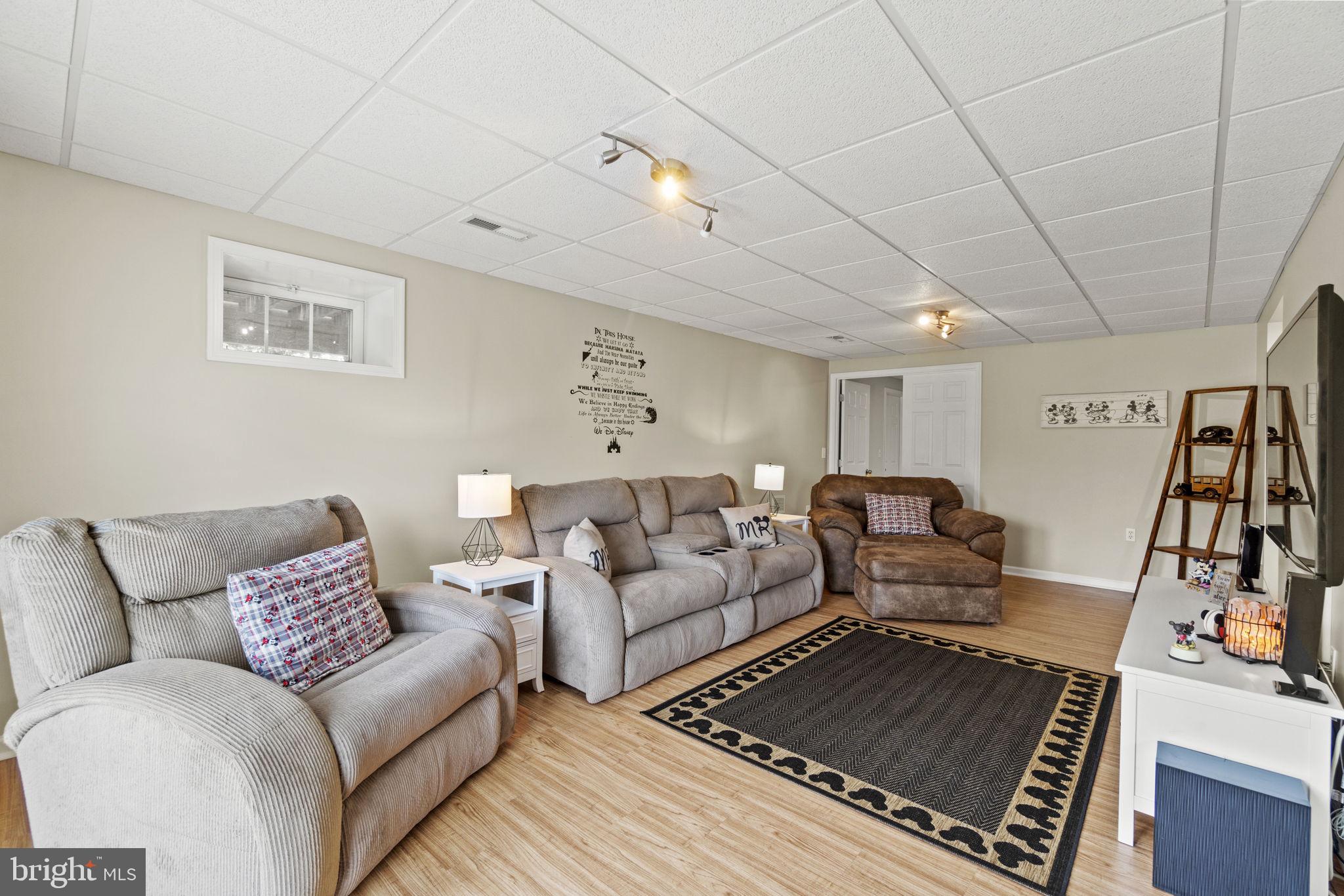 FAIRVIEW PLACE - Residential