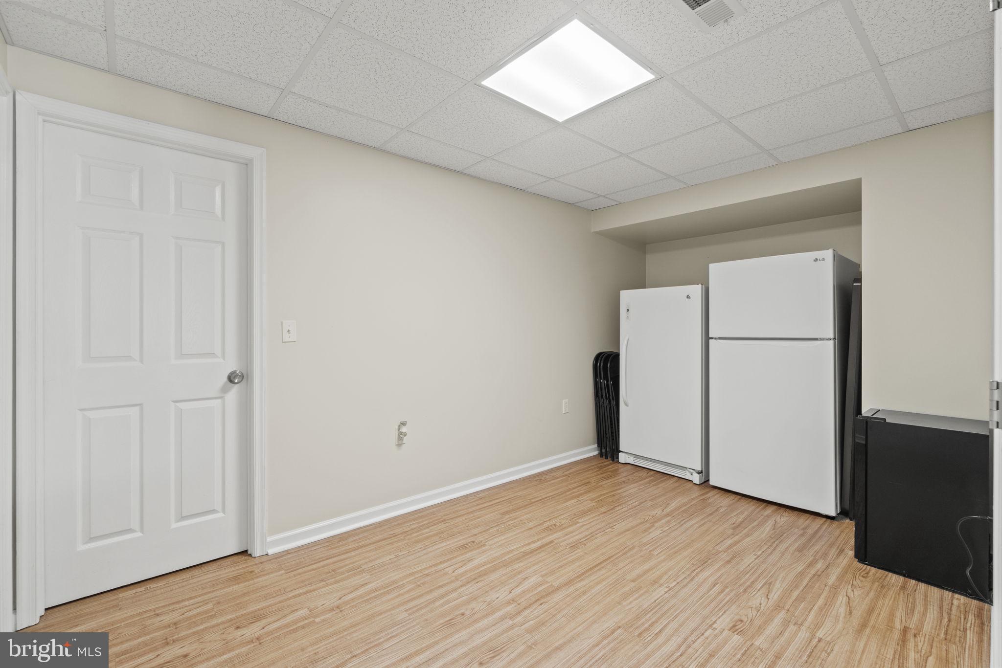 FAIRVIEW PLACE - Residential