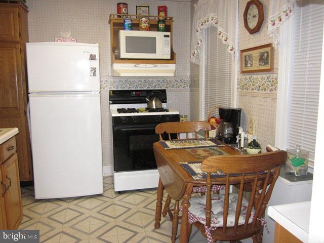 NORTH YORK BORO - Residential