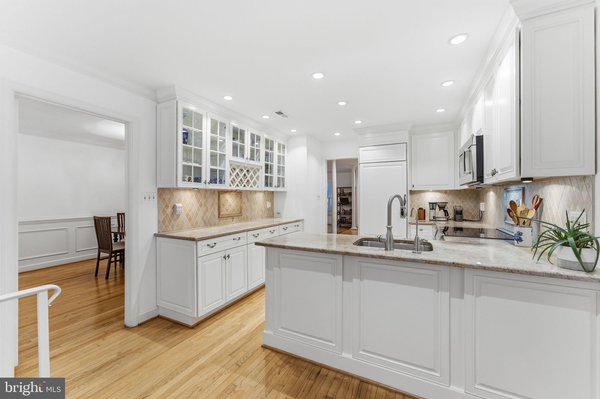 6659 MADISON MCLEAN DRIVE