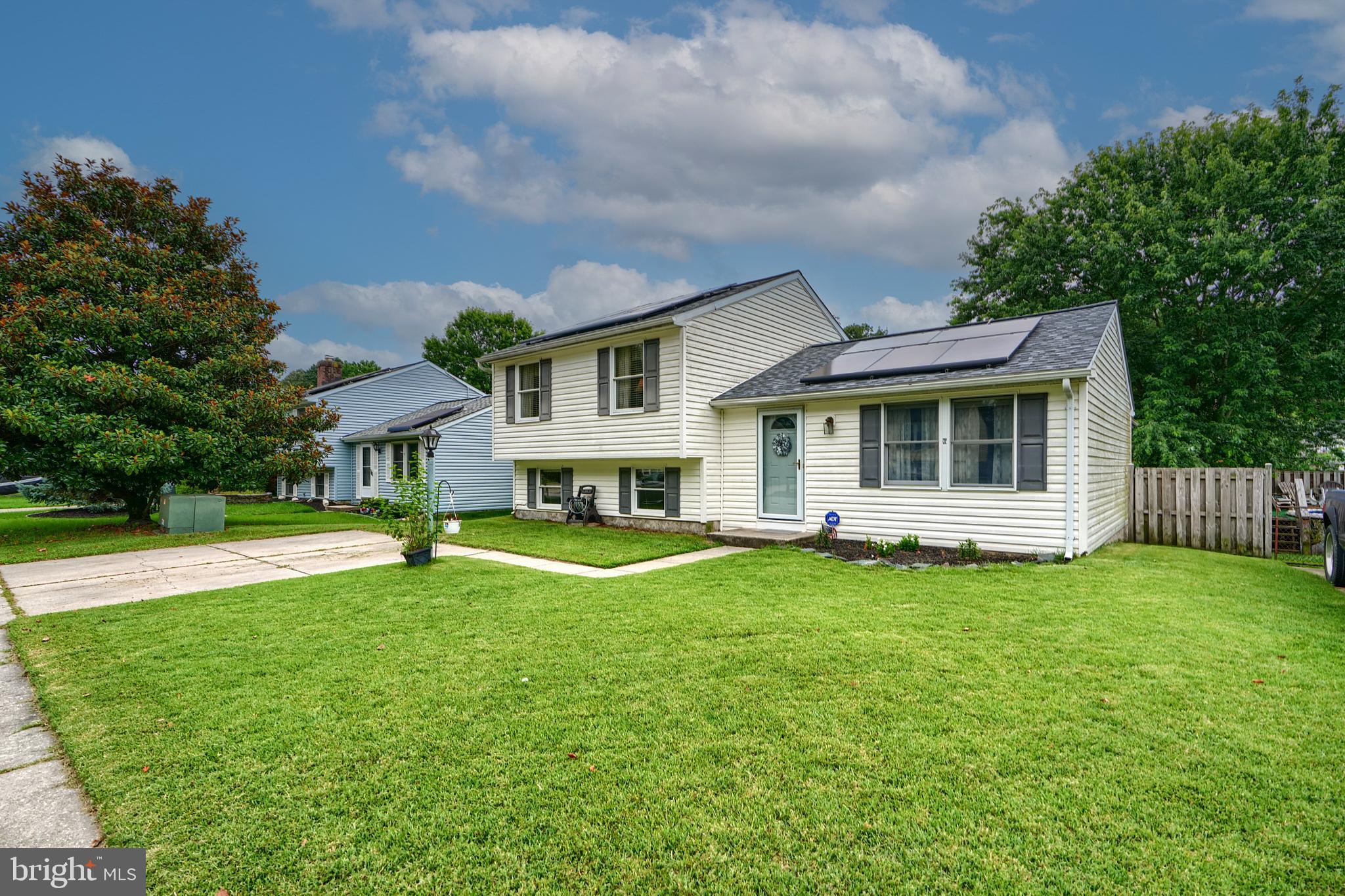 Rare Opportunity in Heritage – Middle River!
Welcome to this beautifully maintained 3BR / 2.5BA split-level home on a peaceful cul-de-sac in the sought-after Heritage neighborhood—just minutes from Gunpowder Falls State Park (Hammerman Area) with trails, kayaking, fishing, and a beach!
MAIN LEVEL:
Spacious living room flows seamlessly into a modern eat-in country kitchen with skylight and breakfast island
Bright and airy sunroom/family room with French doors leading to the large backyard deck
UPPER LEVEL:
2 BR’s including a huge main suite and 2nd BR with a stunning, fully remodeled en-suite Bath. Also a full hall Bath.
LOWER LEVEL:
Large living area with tile flooring.
Third BR and half bath, and separate laundry/utility room.
Walk-out access to the private, fully fenced-in backyard with shed and deck.
BONUS FEATURES:
New solar panels, new roof, and upgraded 200 amp electric panel – big savings on energy bills!
Private driveway. No HOA!
Quiet street + Nature nearby + Move-in ready = A must-see!
Schedule your private showing today!
Property is strictly being sold AS-IS!