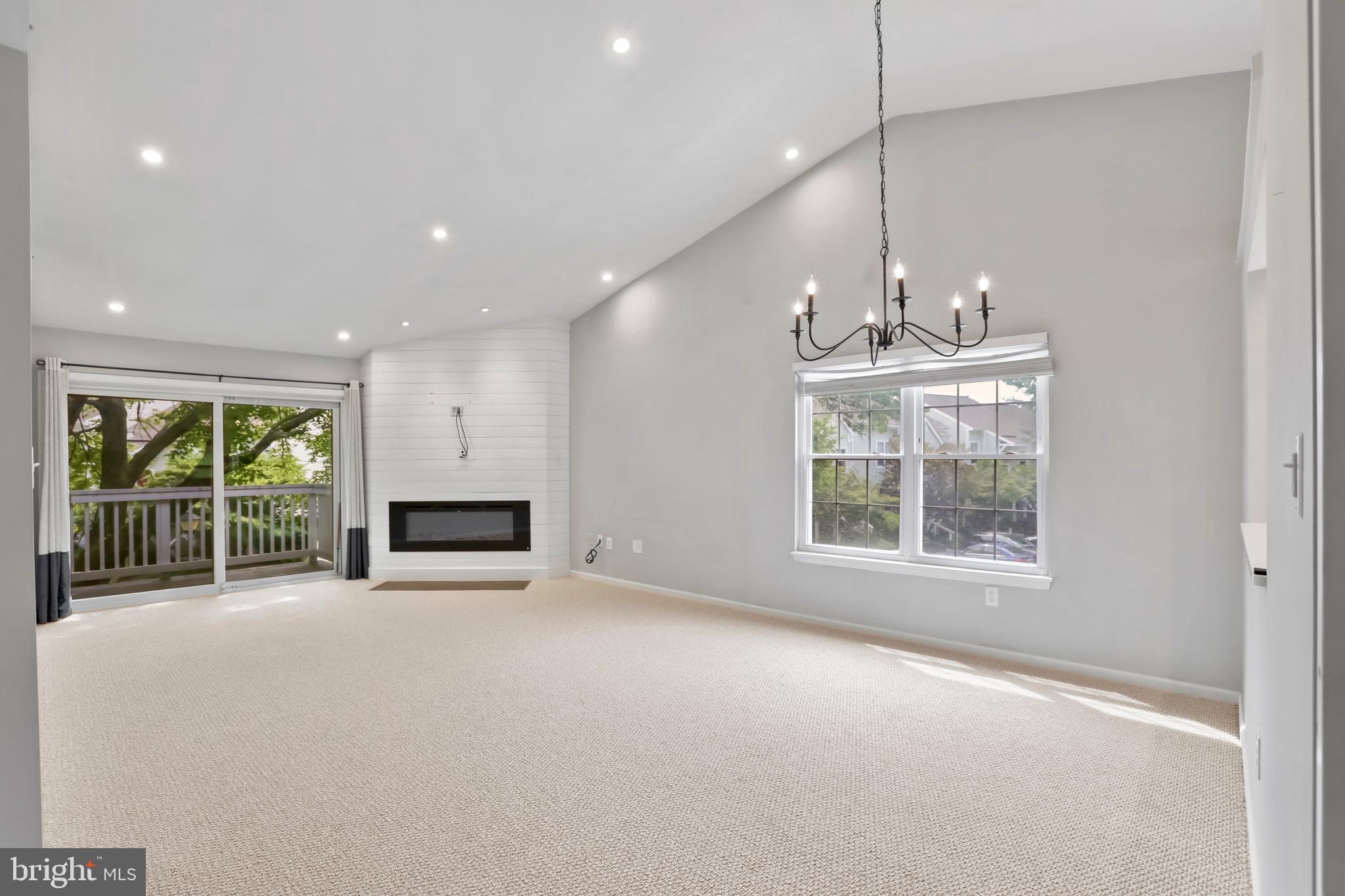 2867 YARLING COURT