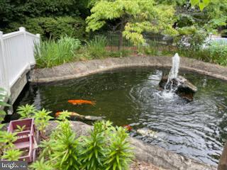 THE COLONIES - Residential Lease