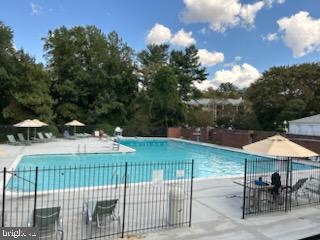 THE COLONIES - Residential Lease