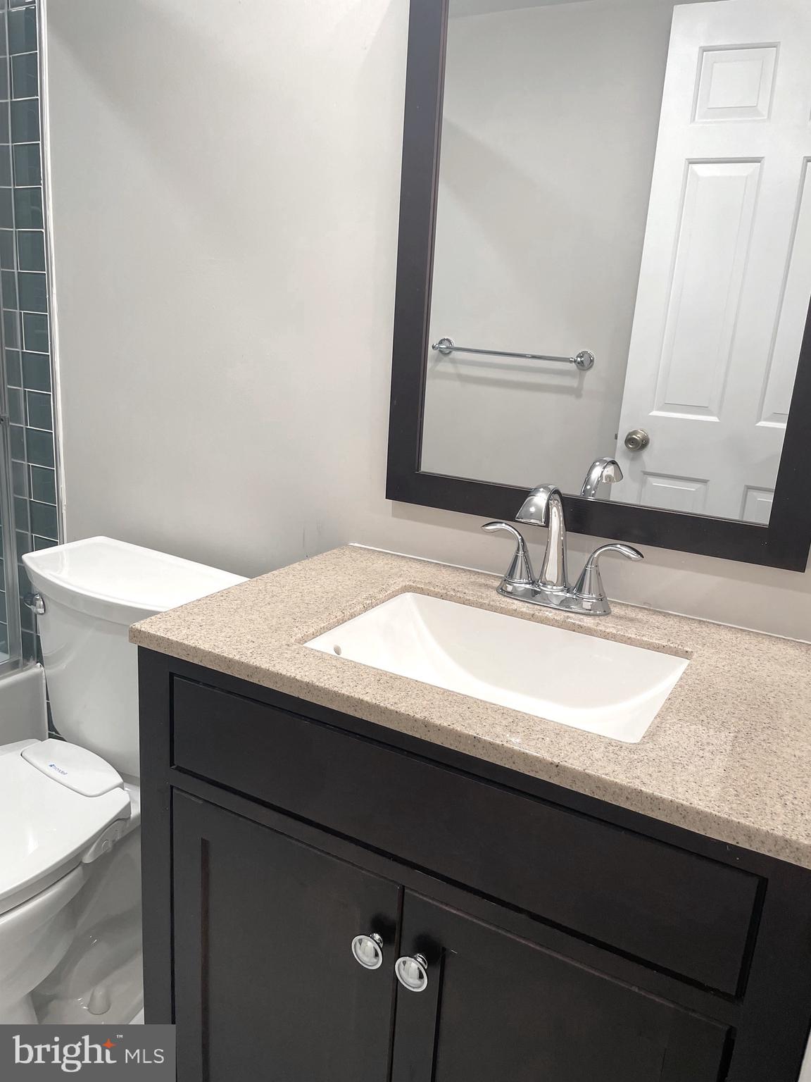 THE COLONIES - Residential Lease