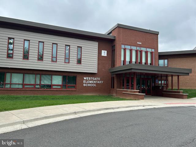 THE COLONIES - Residential Lease