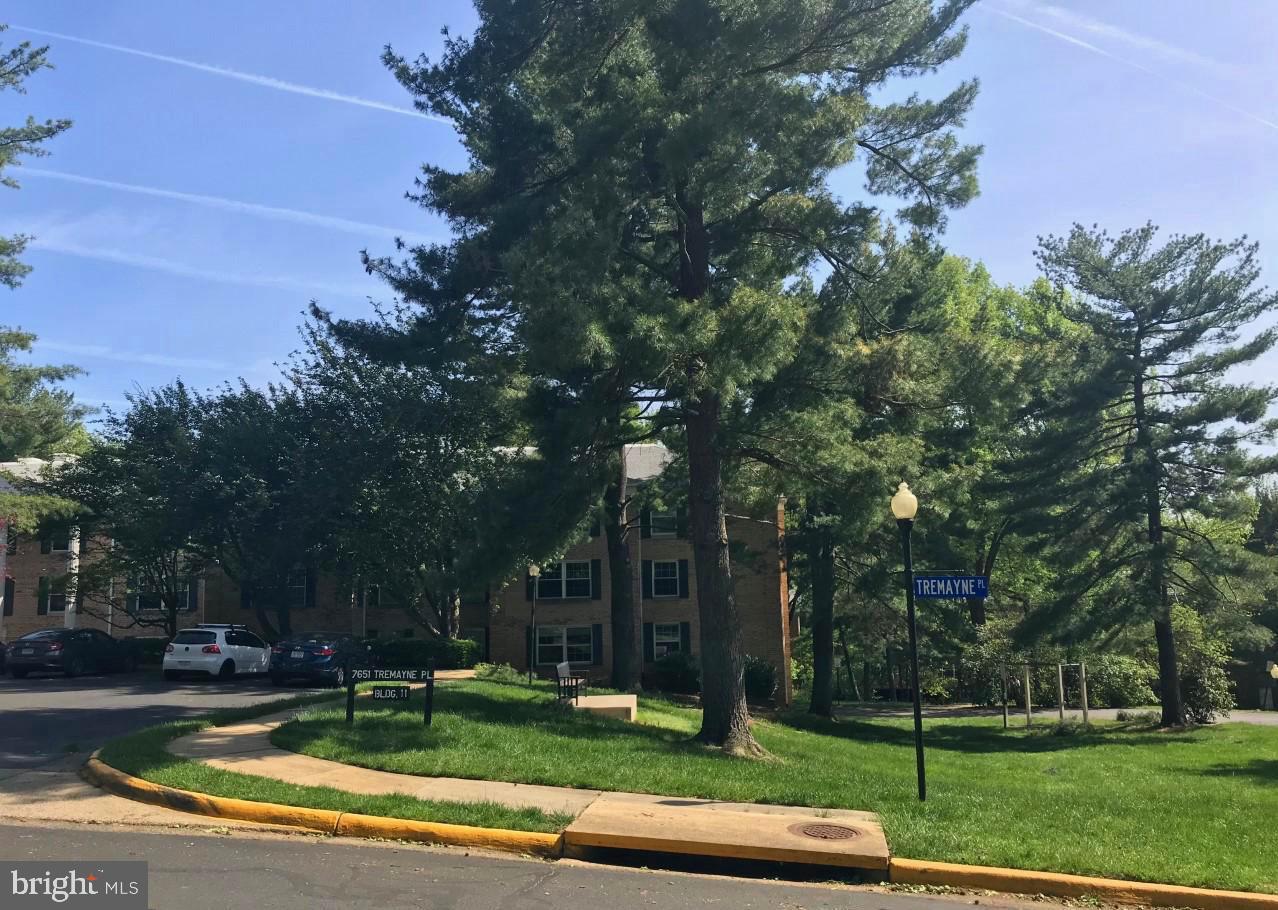 THE COLONIES - Residential Lease