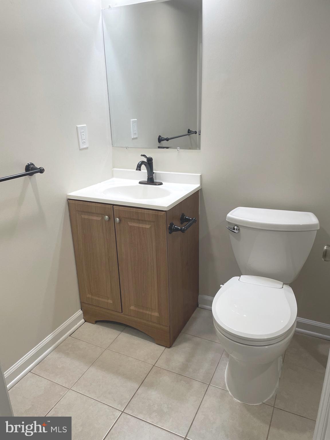 THE COLONIES - Residential Lease