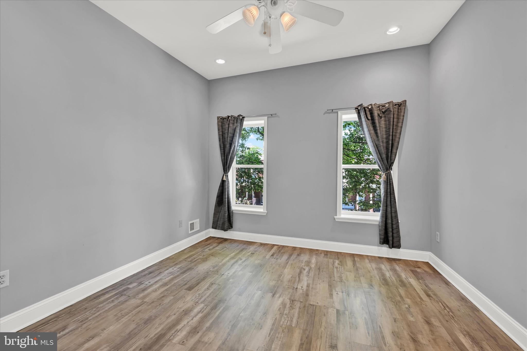 CHARLES VILLAGE - Residential