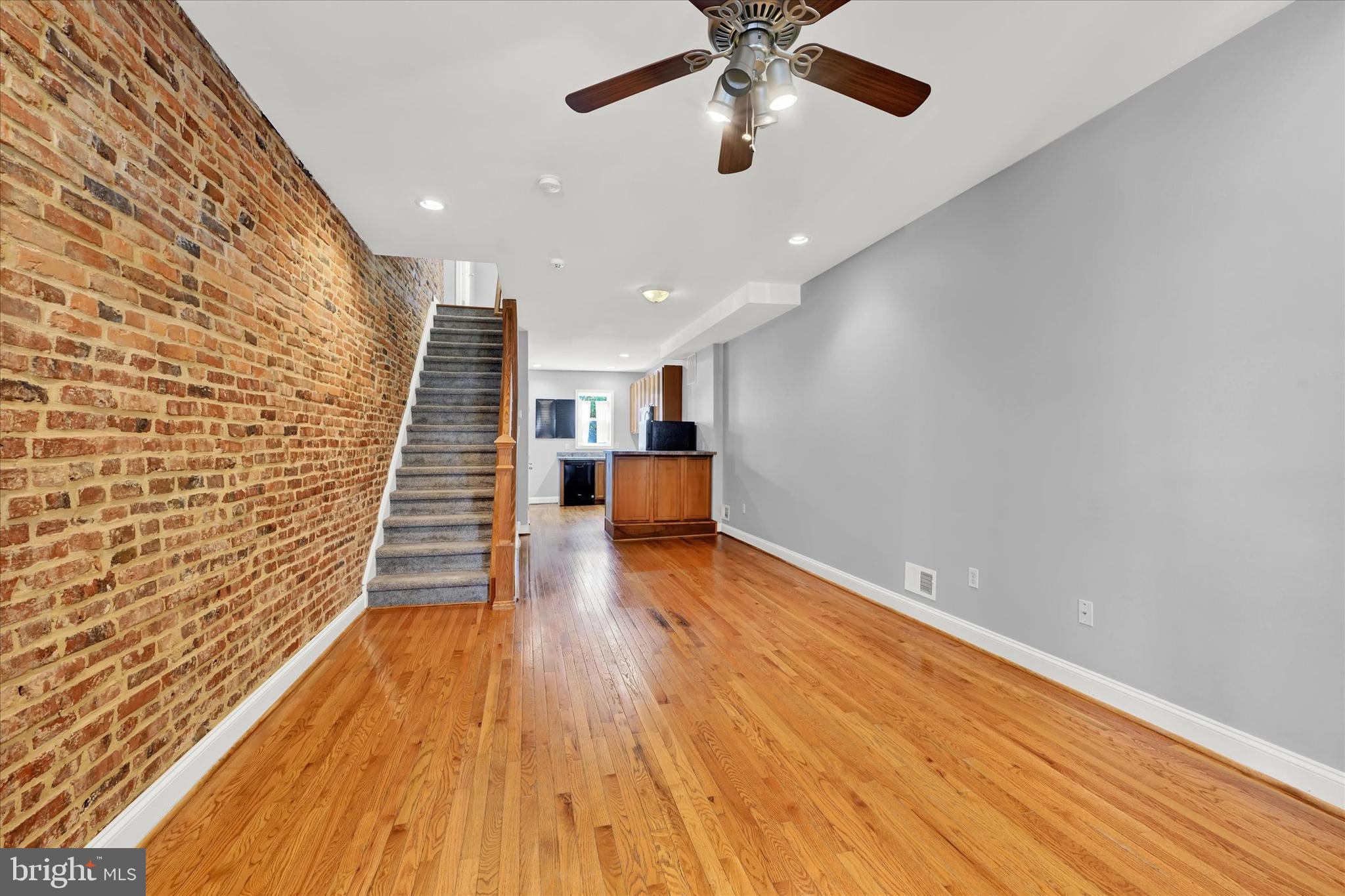 CHARLES VILLAGE - Residential