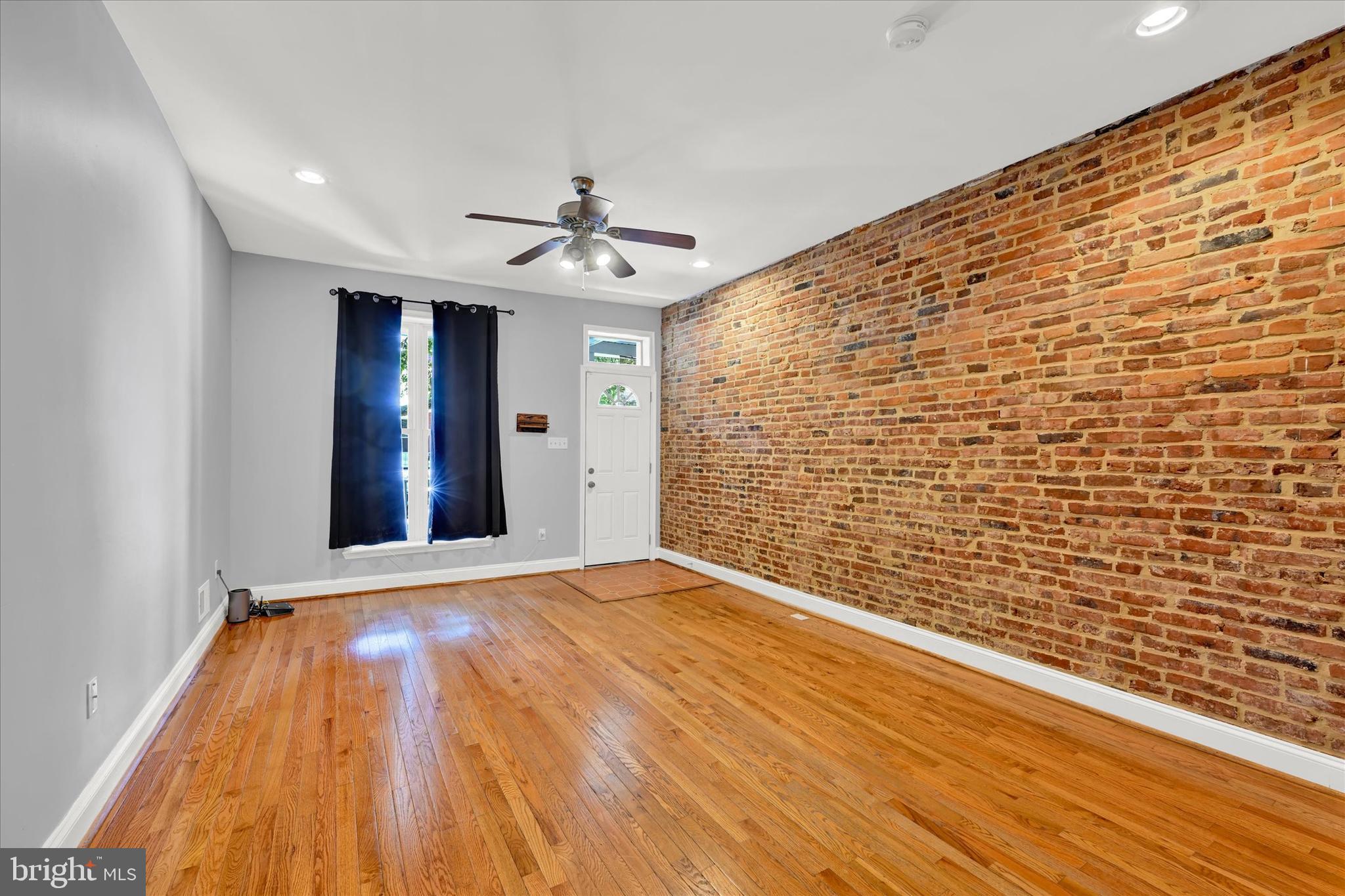 CHARLES VILLAGE - Residential