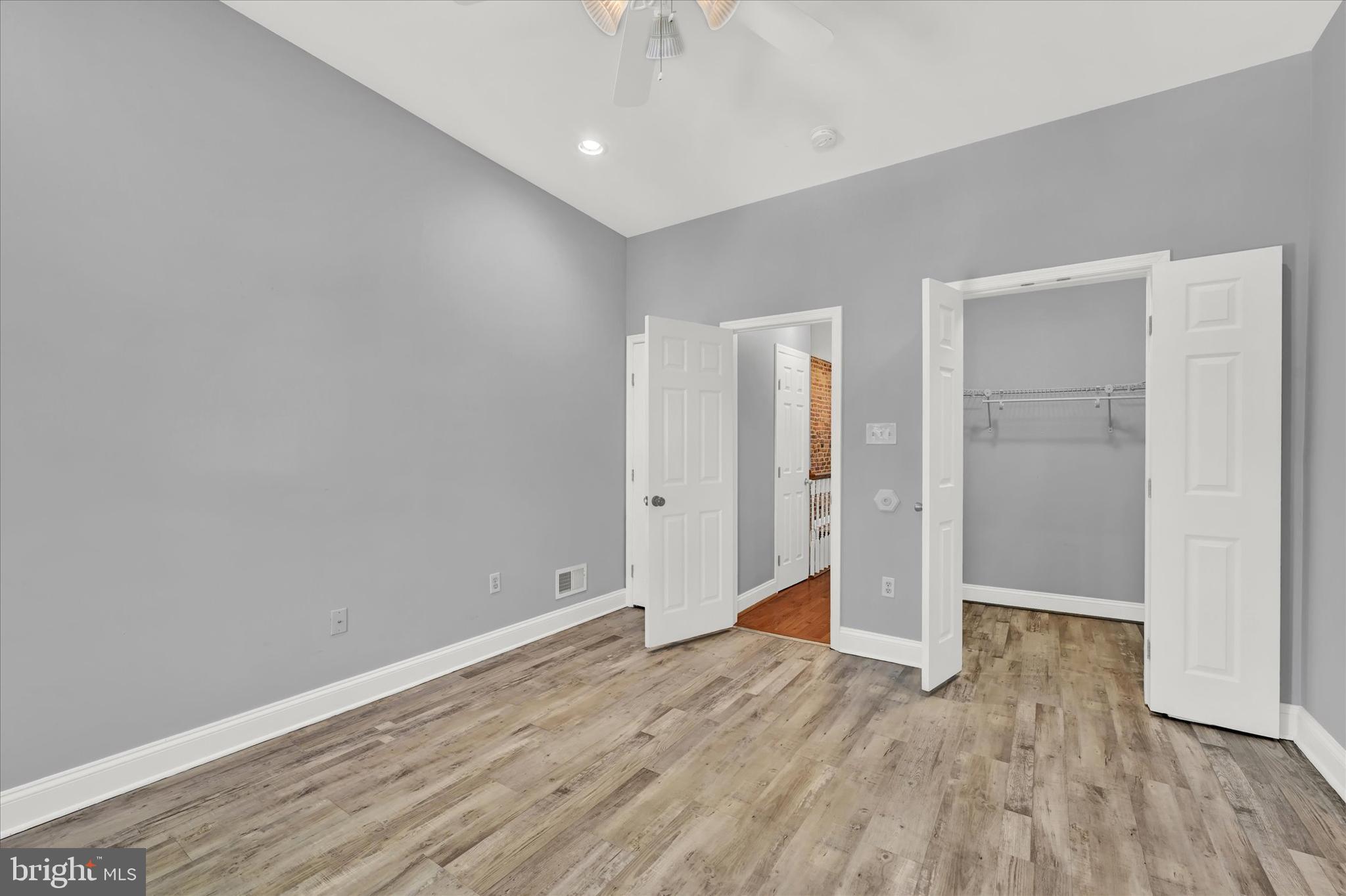 CHARLES VILLAGE - Residential