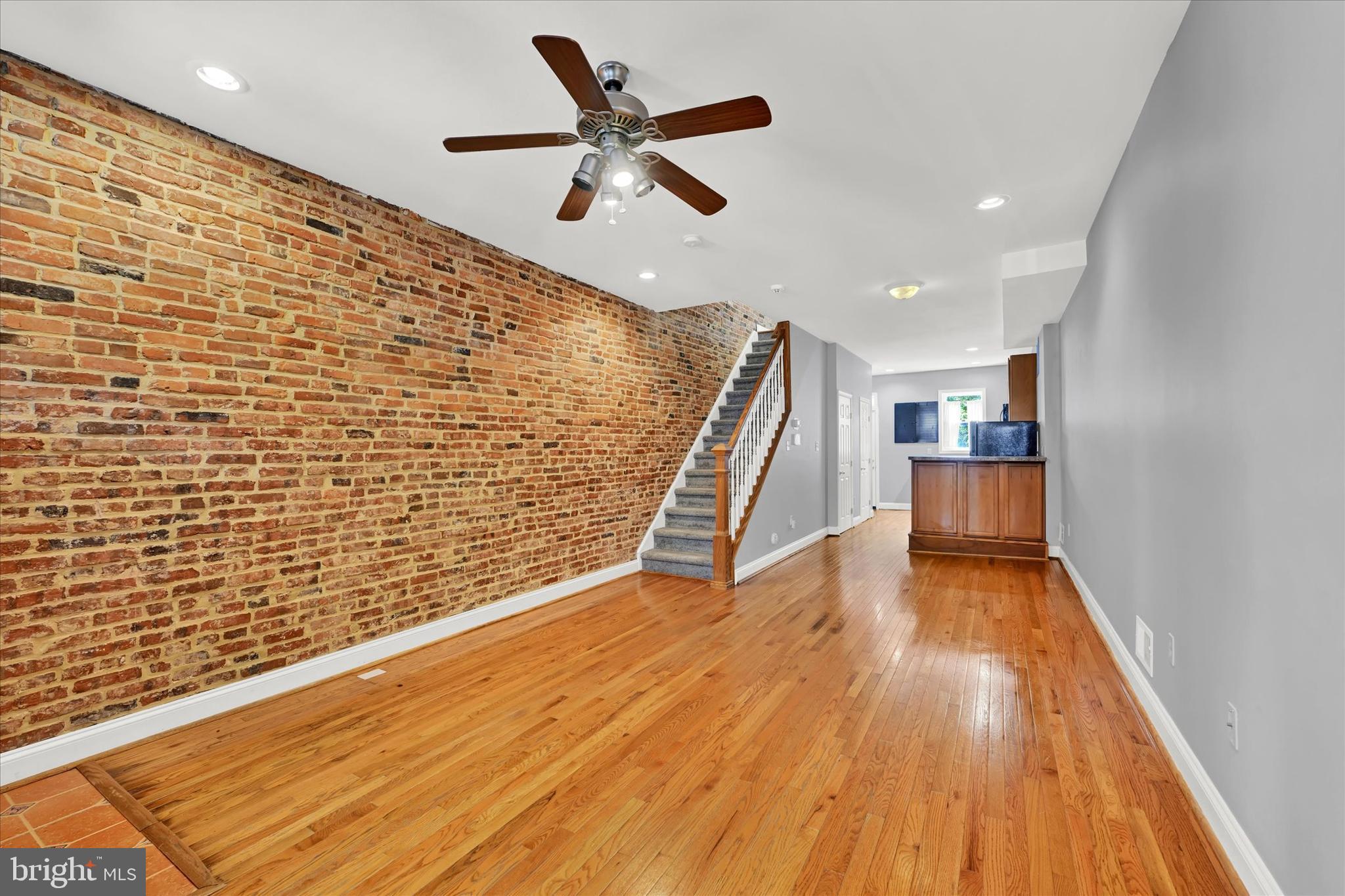 CHARLES VILLAGE - Residential